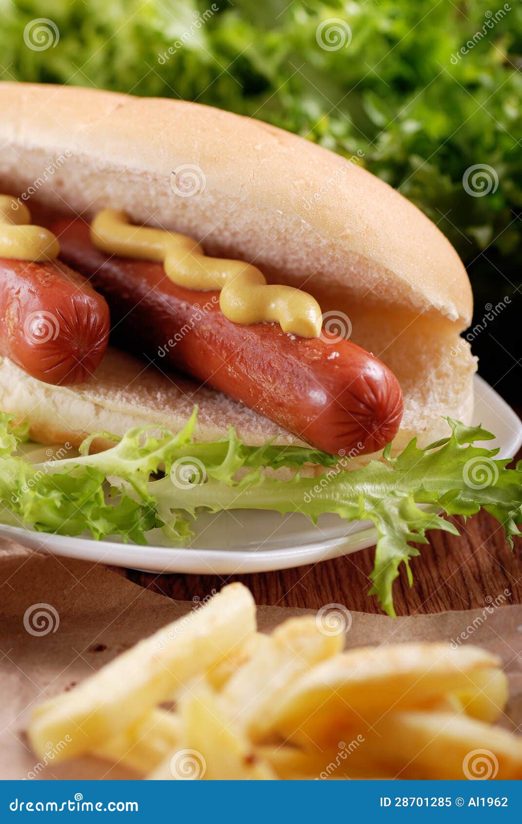 Hot dog with mustard stock image. Image of wurstel, frankfurter 28701285