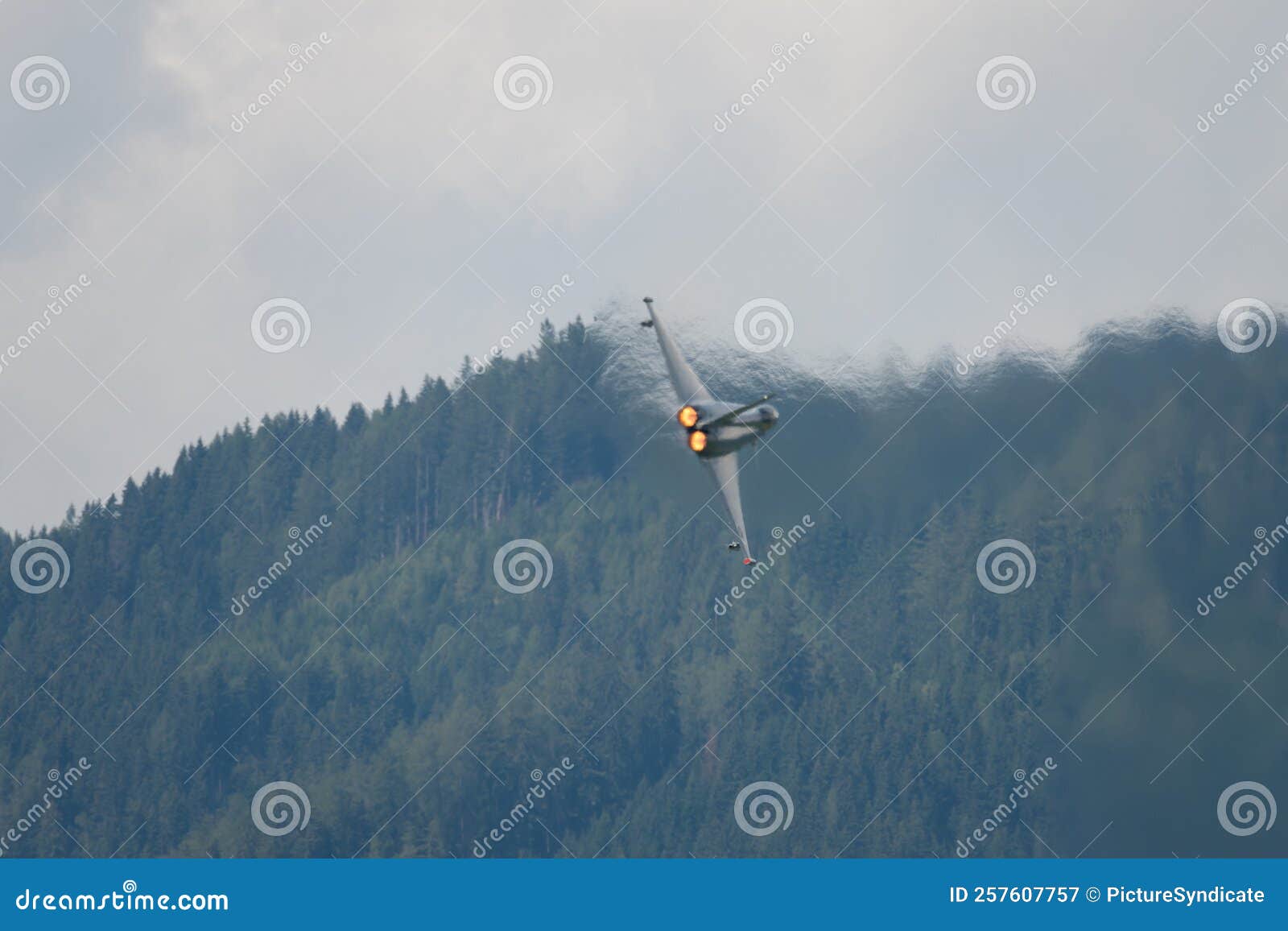 hot exhaust jet typhoon eurofighter interceptor afterburner
