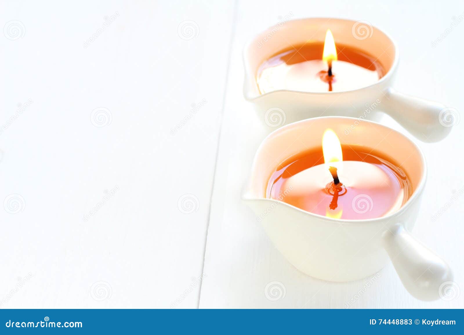Hot massage candle. stock image. Image of therapist, ayurveda 74448883