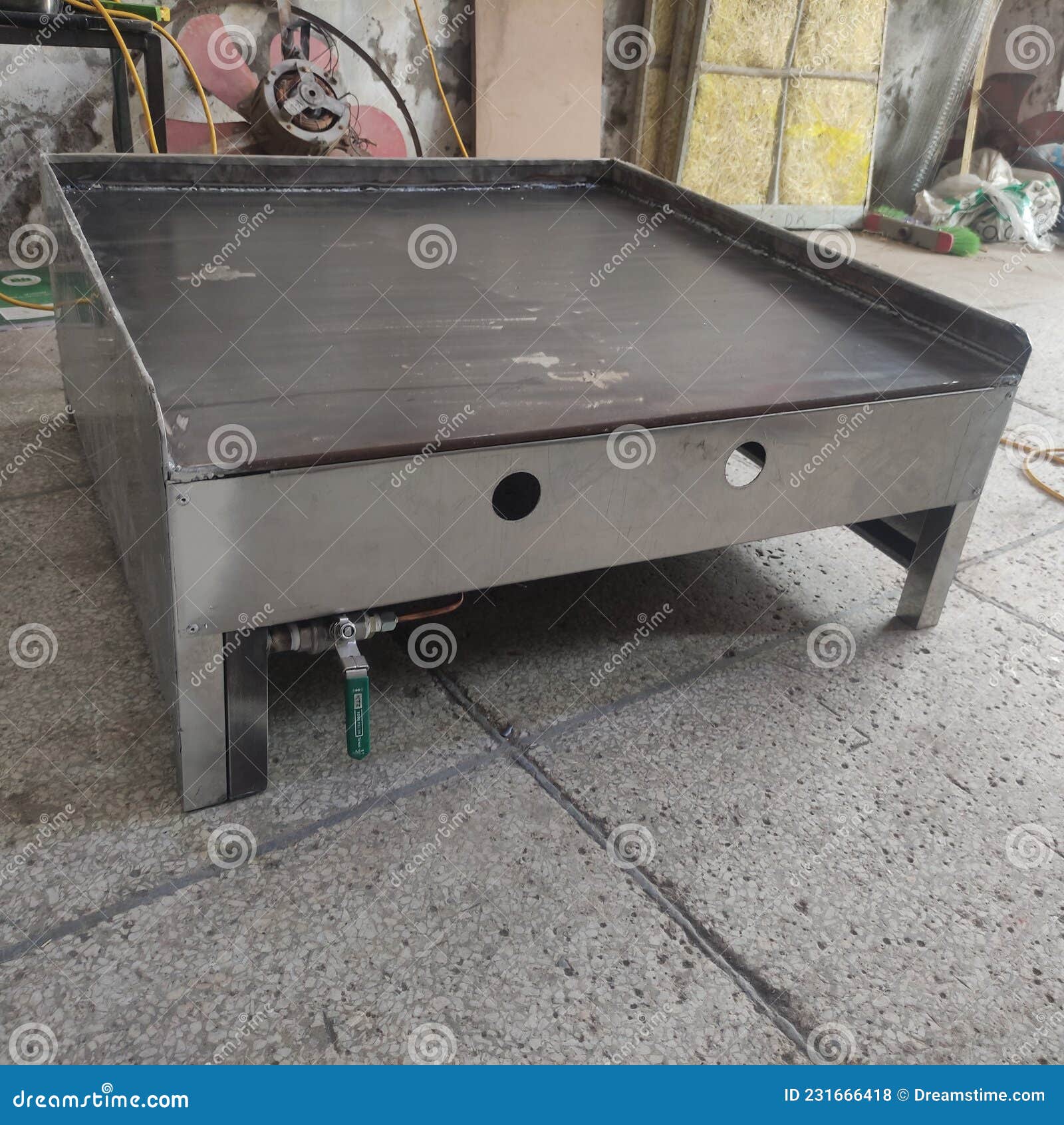 Hot plate for counter editorial stock photo. Image of coun 231666418