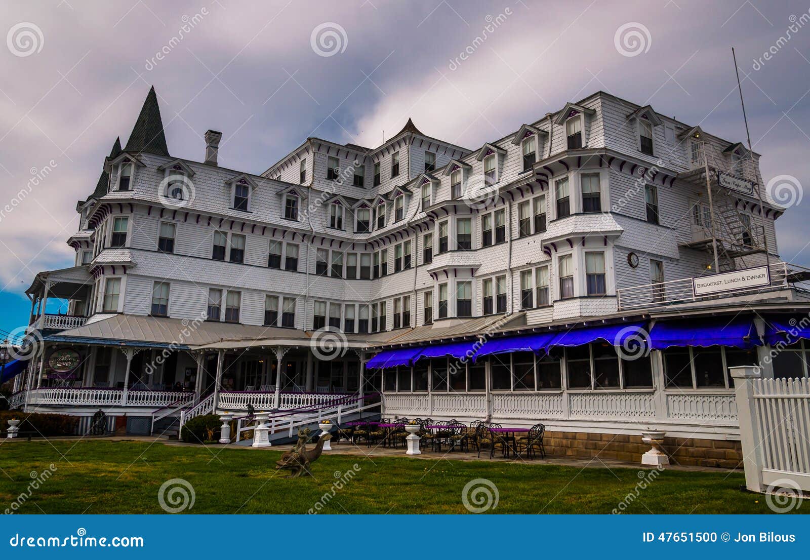 Hotel In Cape May, New Jersey. Editorial Image - Image of luxury