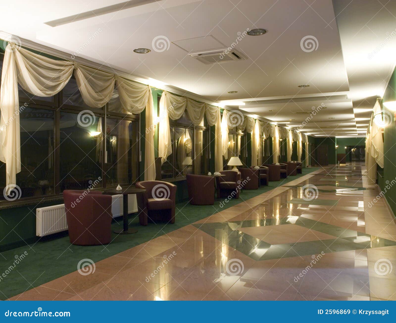 Hotel Lounge Near Me Essentials