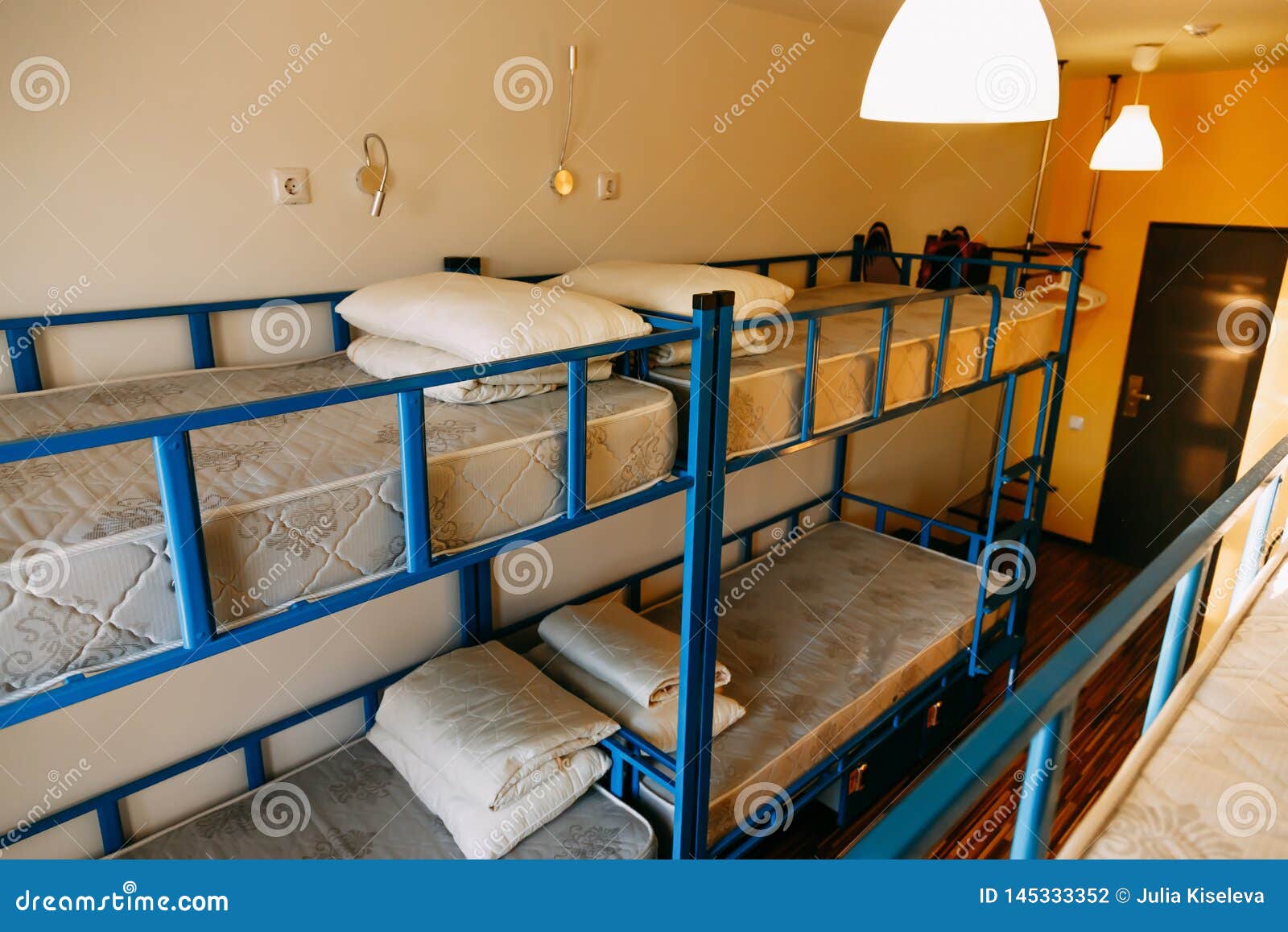 double decker bed for small room