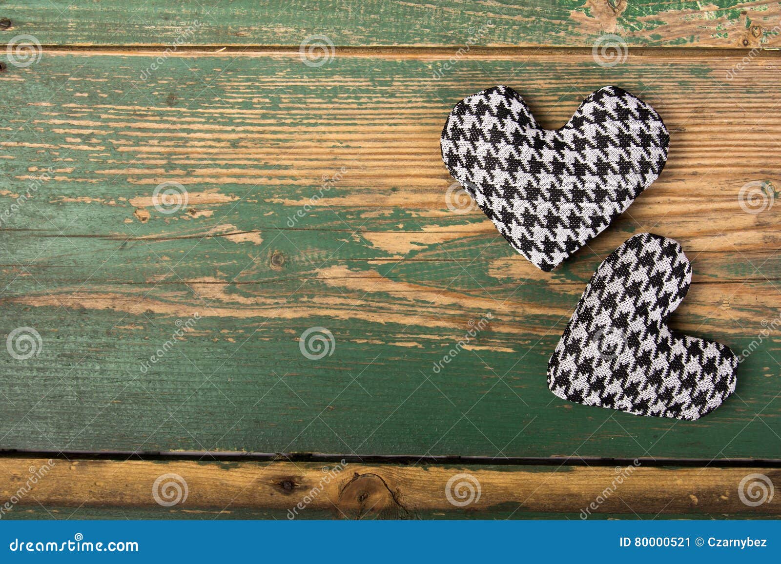 Houndstooth Hearts on a Green Background Stock Image - Image of holiday ...