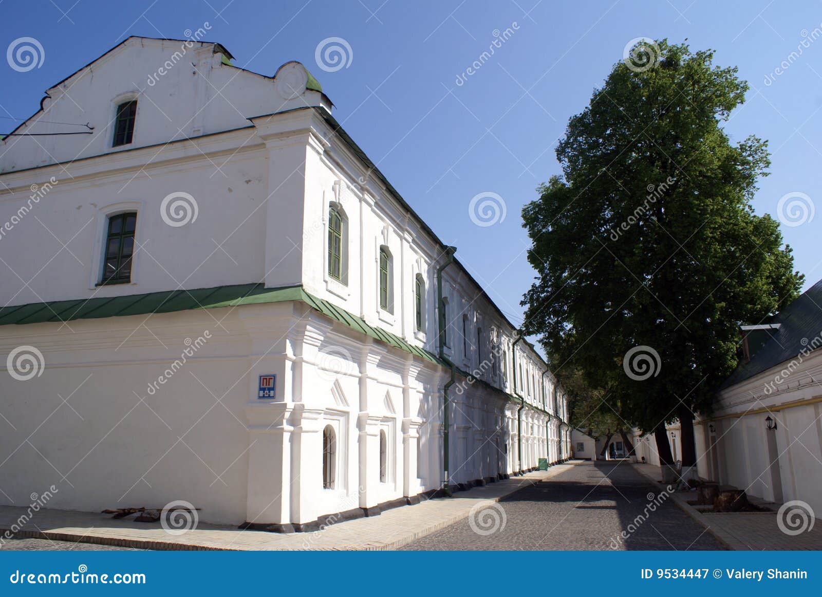 House stock image. Image of ukraine, estate, building - 9534447