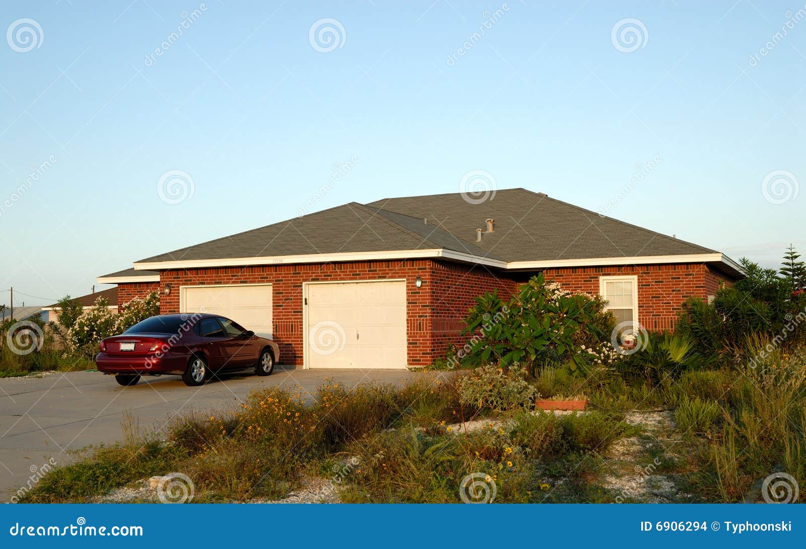 House and car stock photo. Image of mansion, suburb, house - 6906294