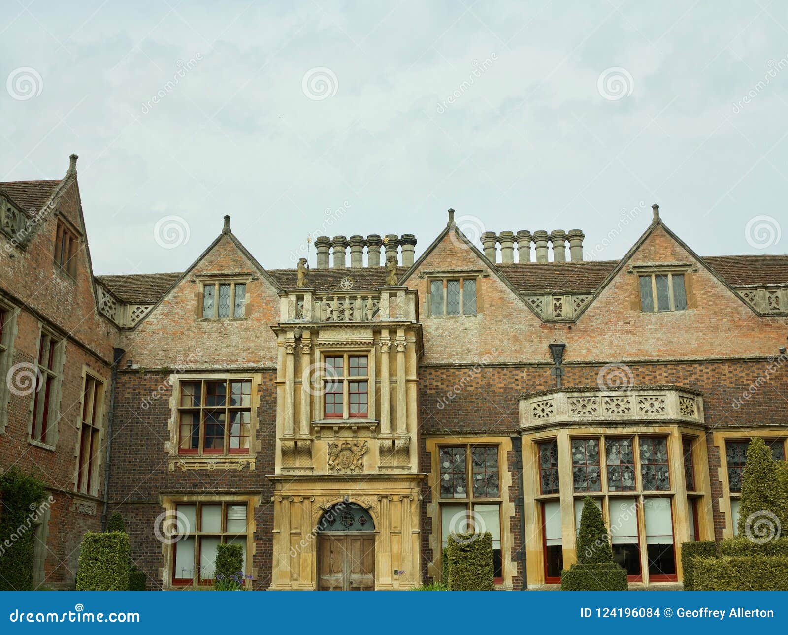 Looking at the house stock photo. Image of cotswolds - 124196084