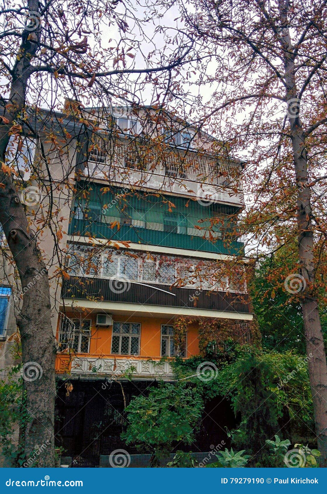 House in Odessa stock photo. Image of leaves, dwelling 79279190