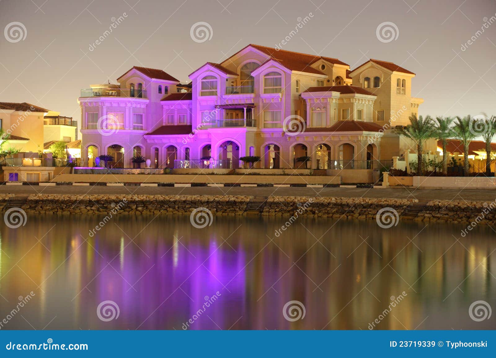 House at the Pearl, Doha stock image. Image of villa 23719339