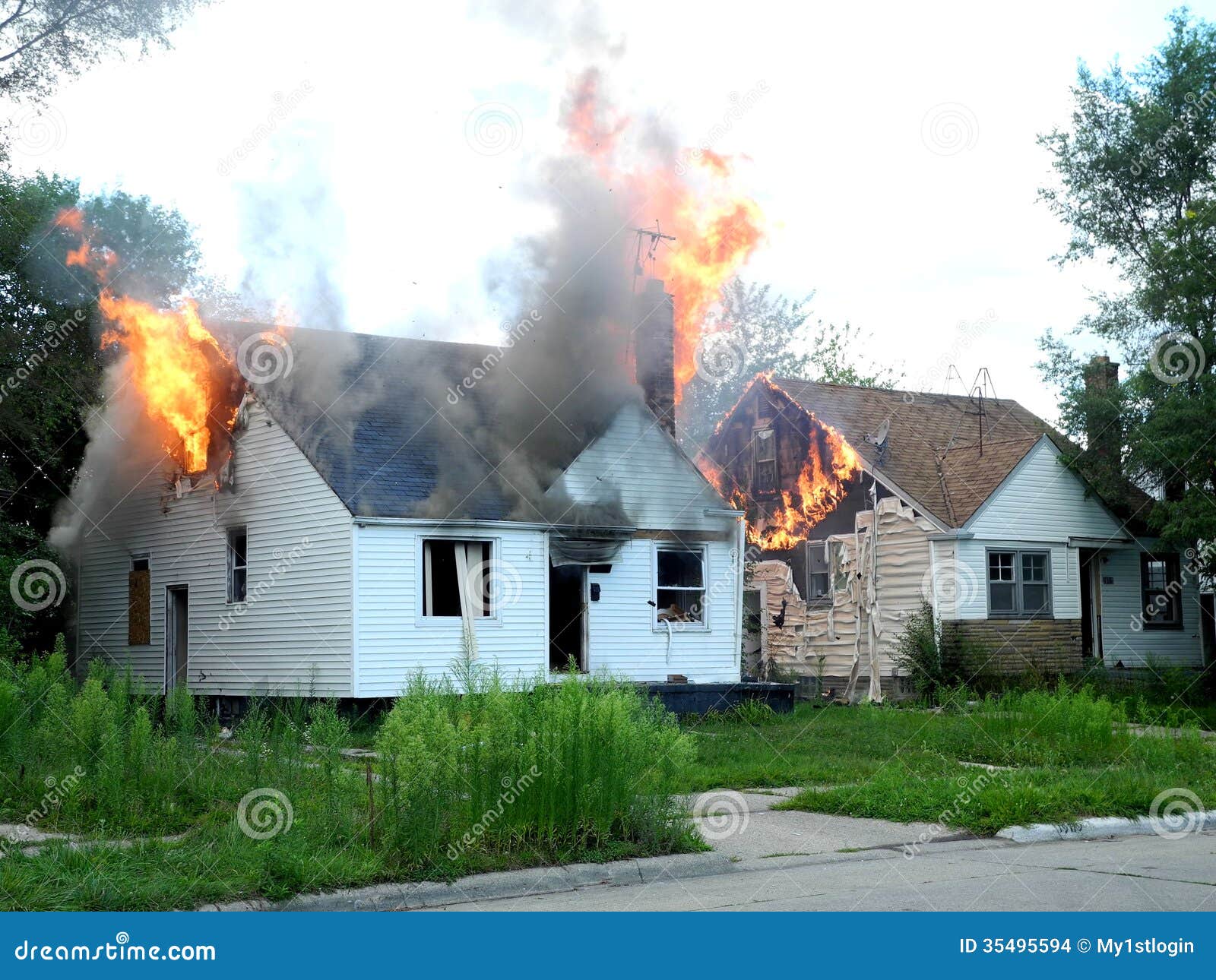 free clipart burning house - photo #35