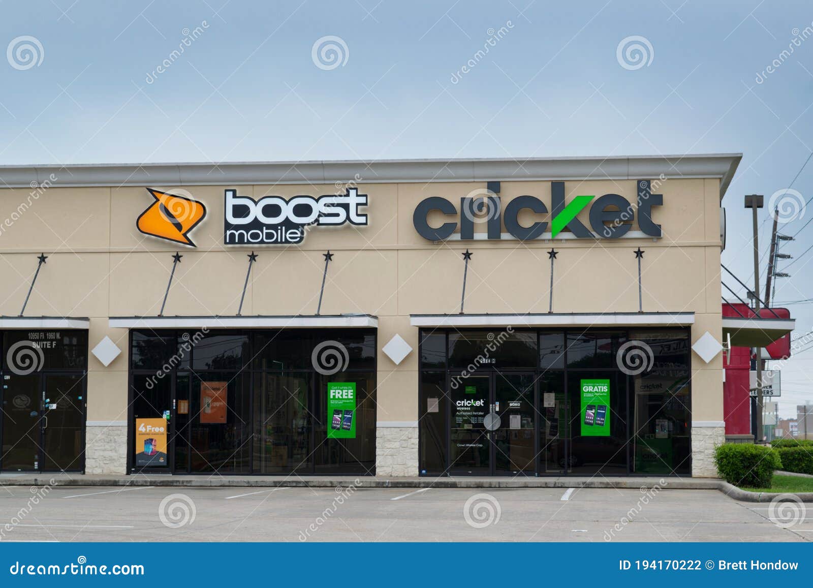 Cricket Store and Boost Mobile Sign in Houston, TX