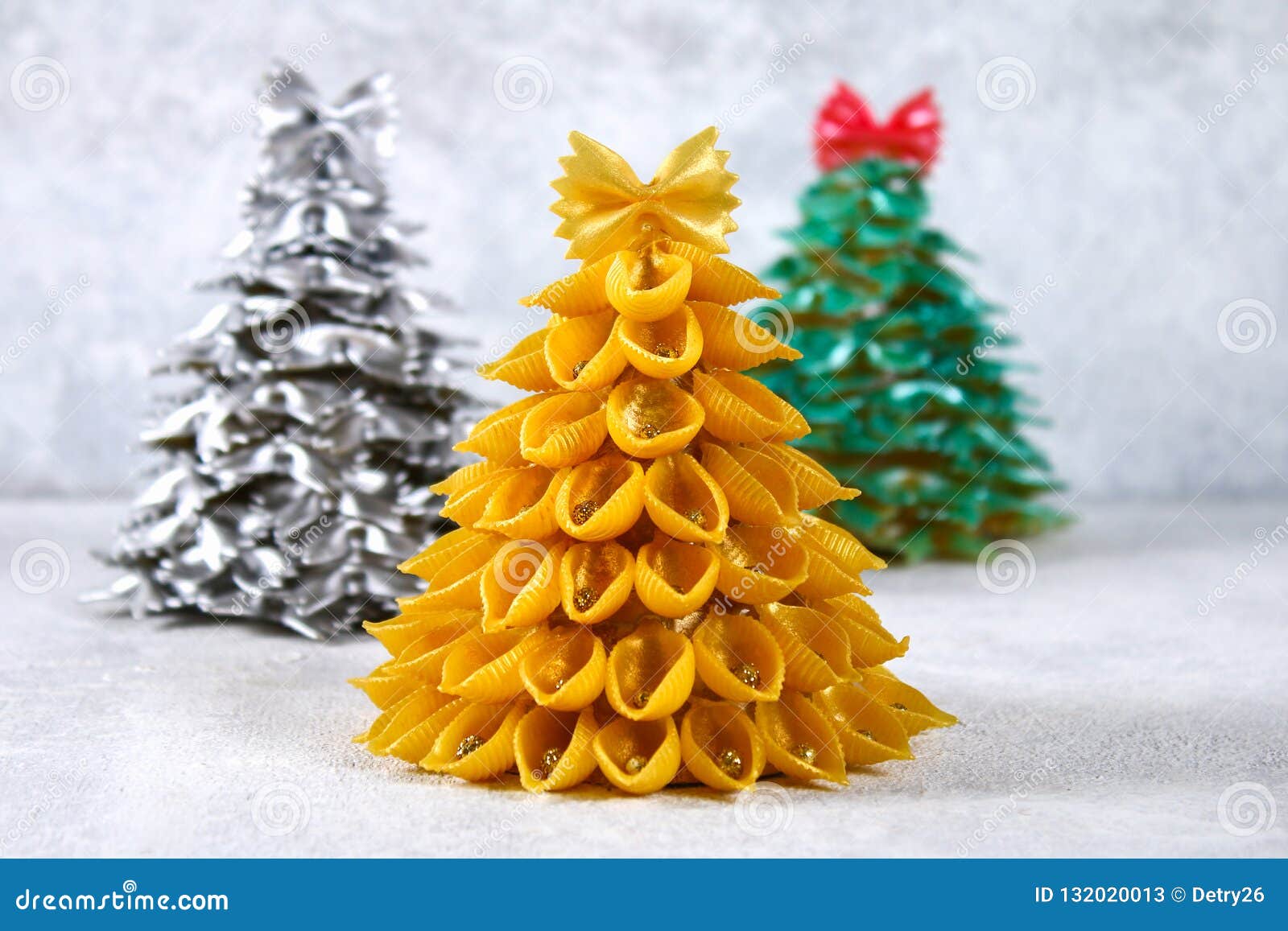 How To Make A Christmas Tree From Raw Pasta Conchiglie The