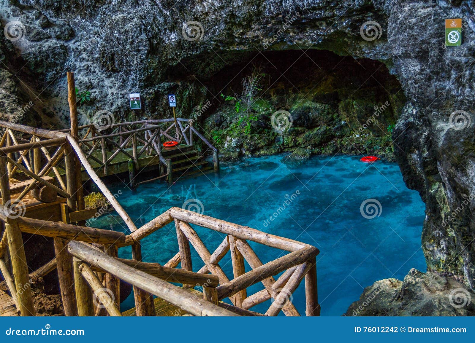 hoyo azul grotto - republic dominican