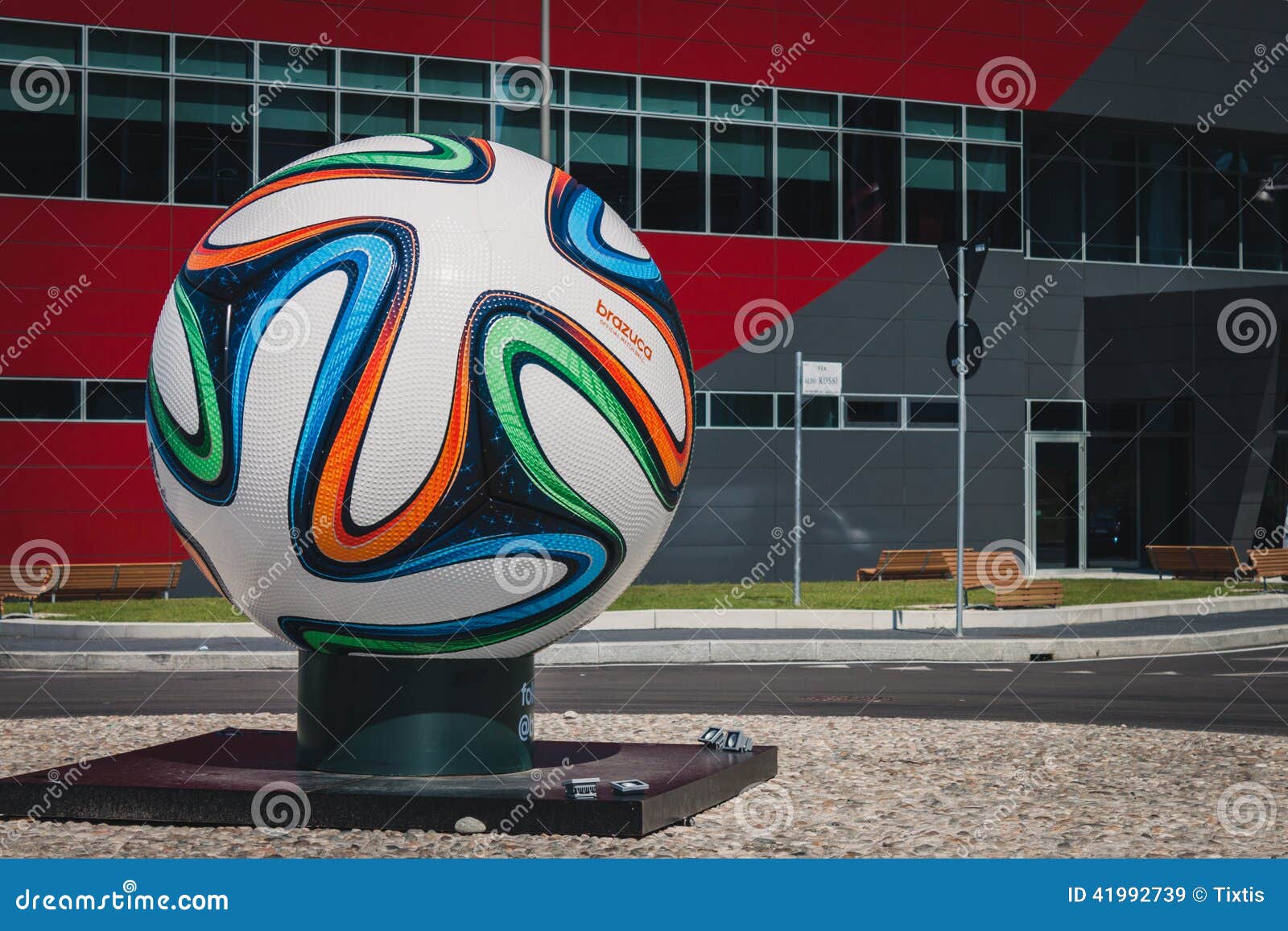 Adidas brazuca hi-res stock photography and images - Alamy