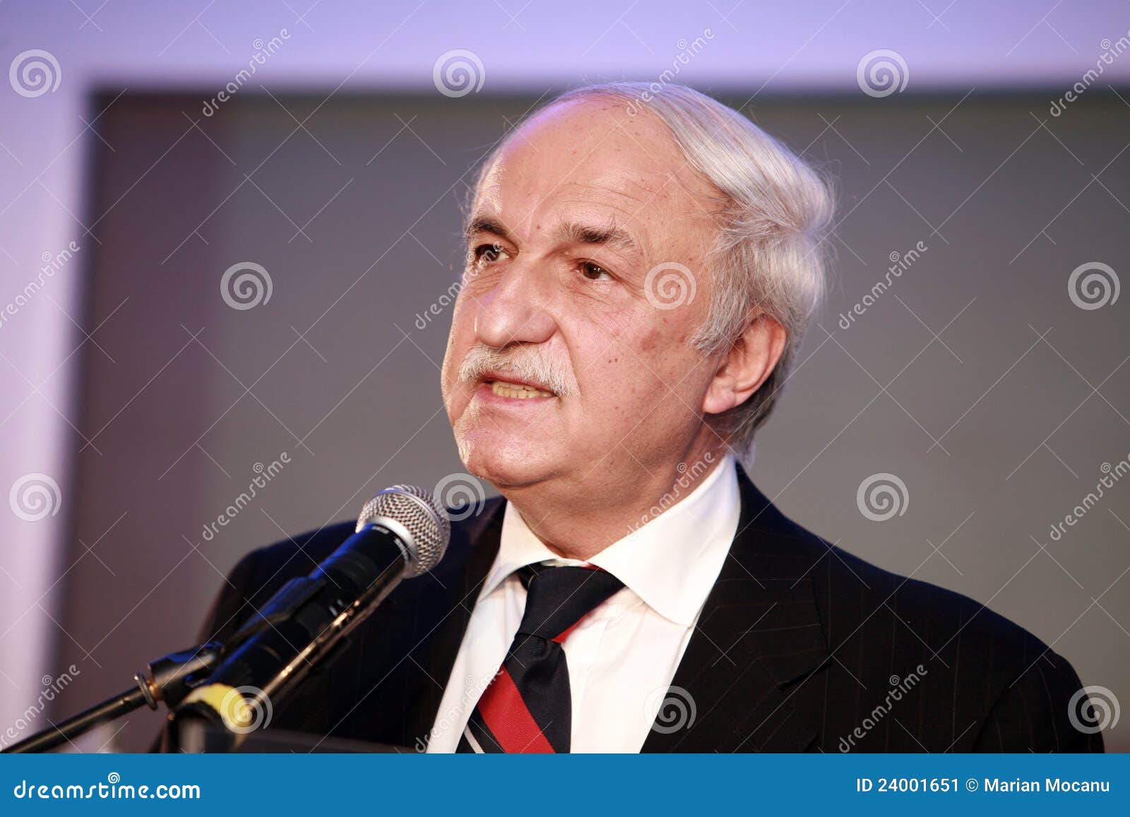Husnu Ozyegin editorial photo. Image of founder, finansbank - 24001651
