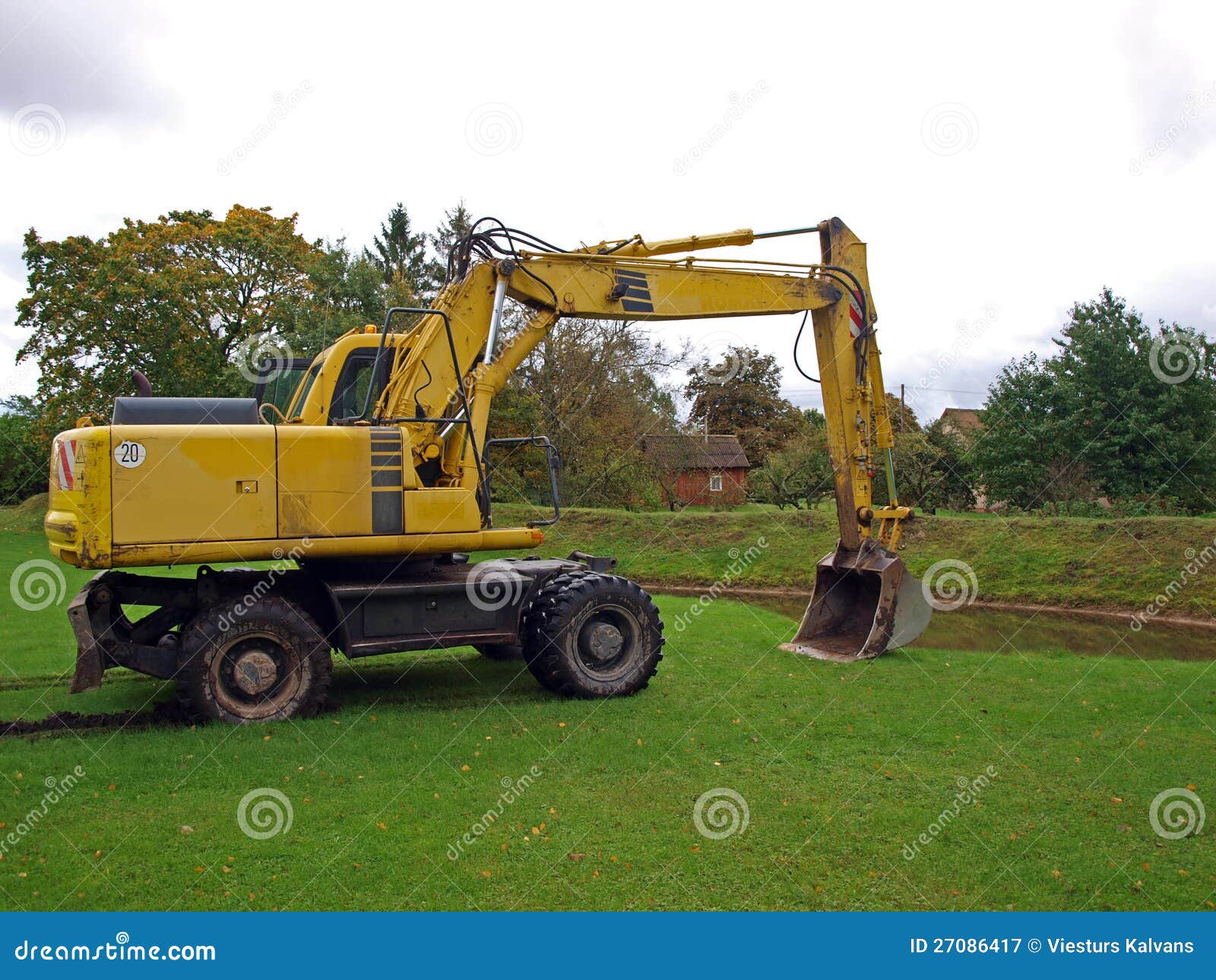 Hydraulic digger stock image. Image of green, pond, ground 27086417