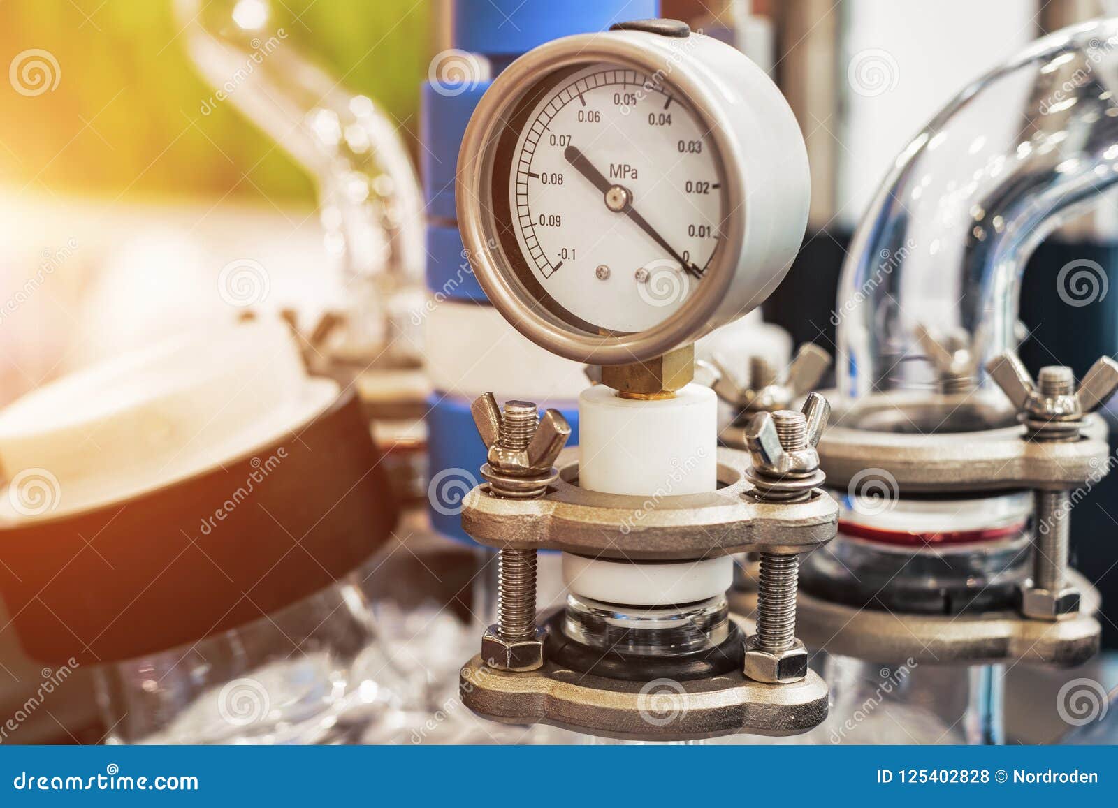 Hydraulic Fluid Pressure Indicator, Arrow Indicates Zero. Stock Photo