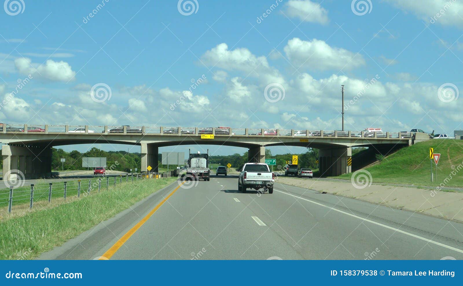 Directions To Interstate 40 East I-40 East Of Tinker Air Force Base Underpass At Douglas Blvd. Editorial  Stock Photo - Image Of Directions, Boulevard: 158379538