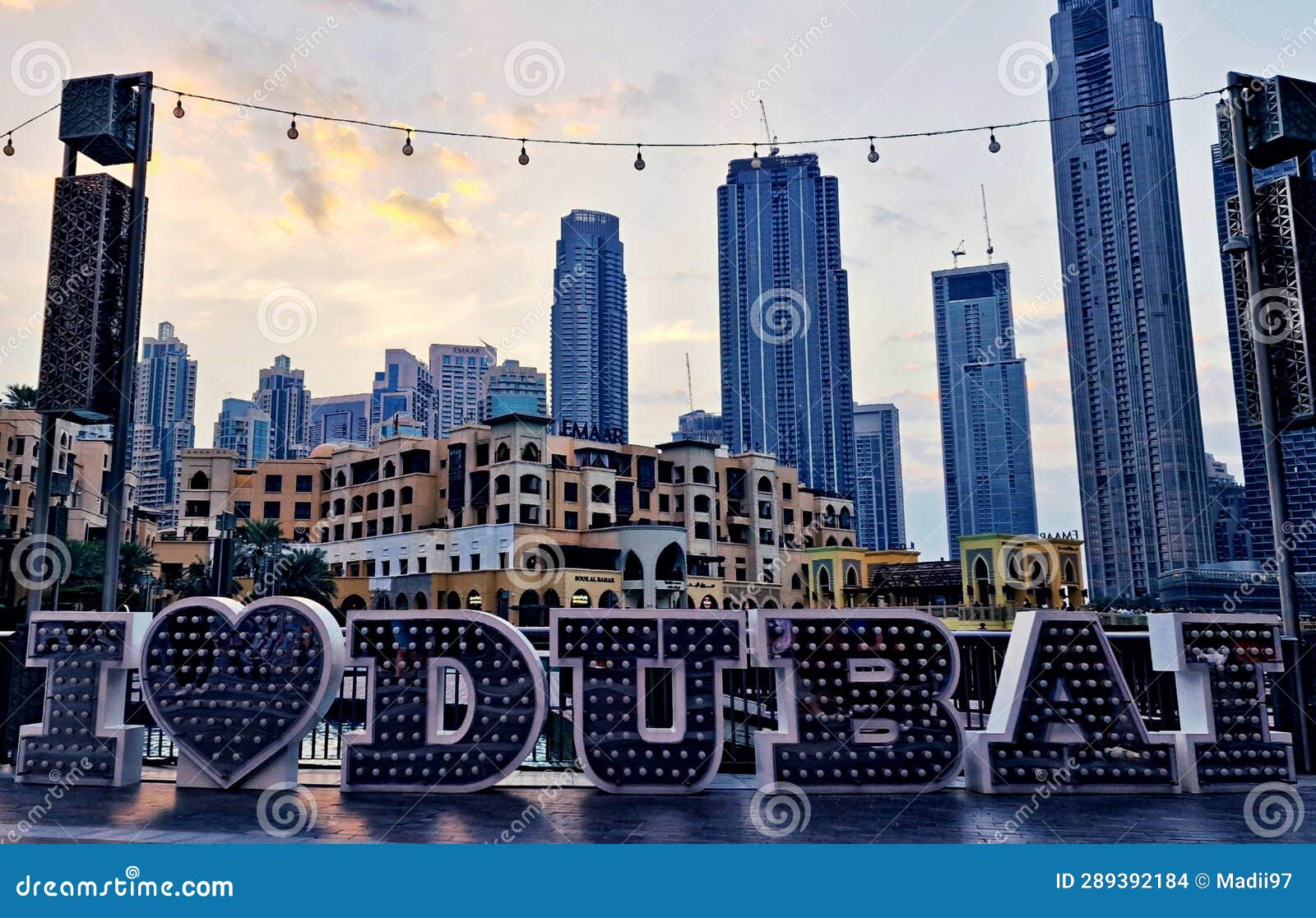 I love Dubai sign editorial stock image. Image of emirates 289392184
