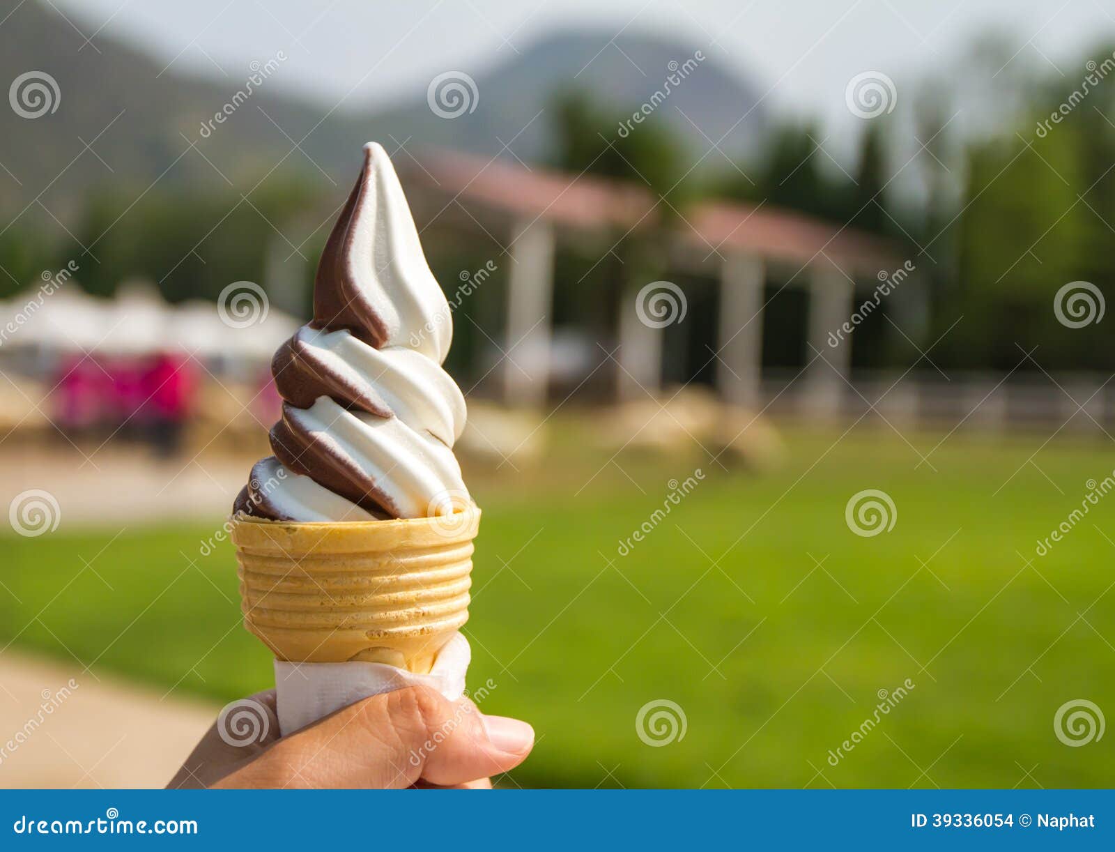 162 Double Scoop Ice Cream Cone Stock Photos - Free & Royalty-Free Stock  Photos from Dreamstime