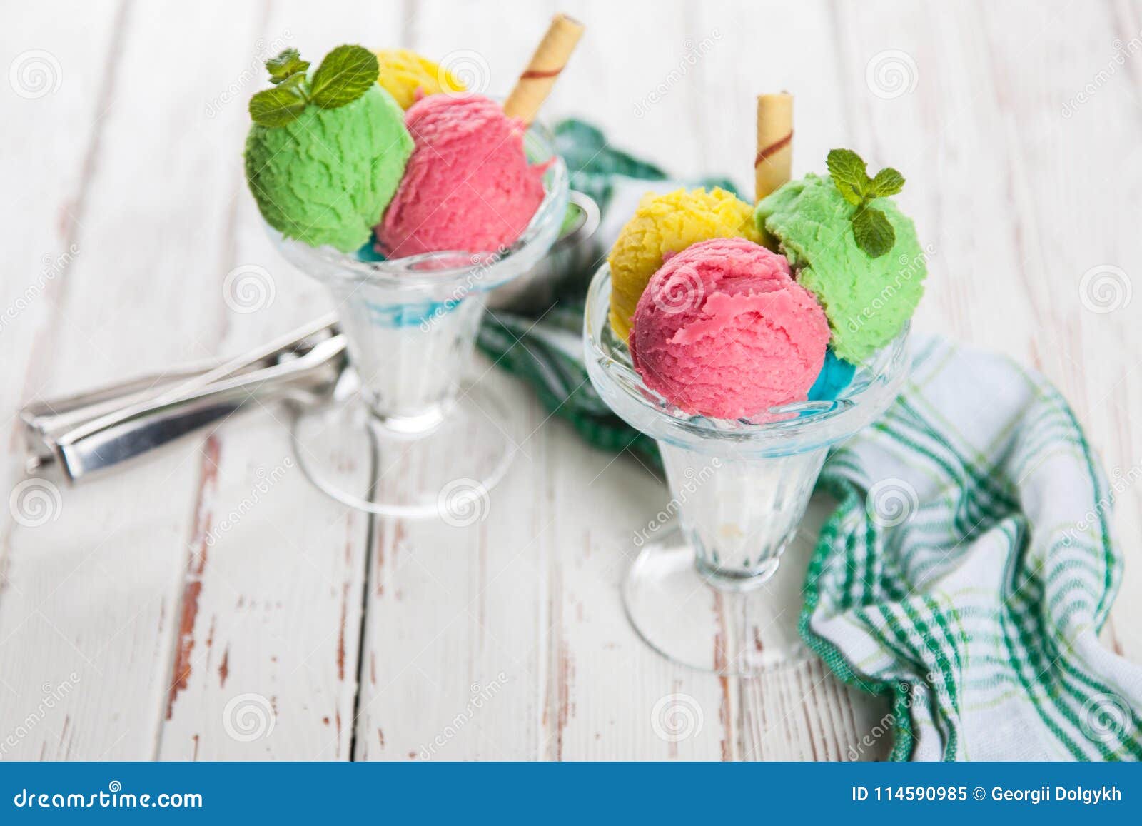 Ice cream vase stock image. Image of dessert, berry 114590985