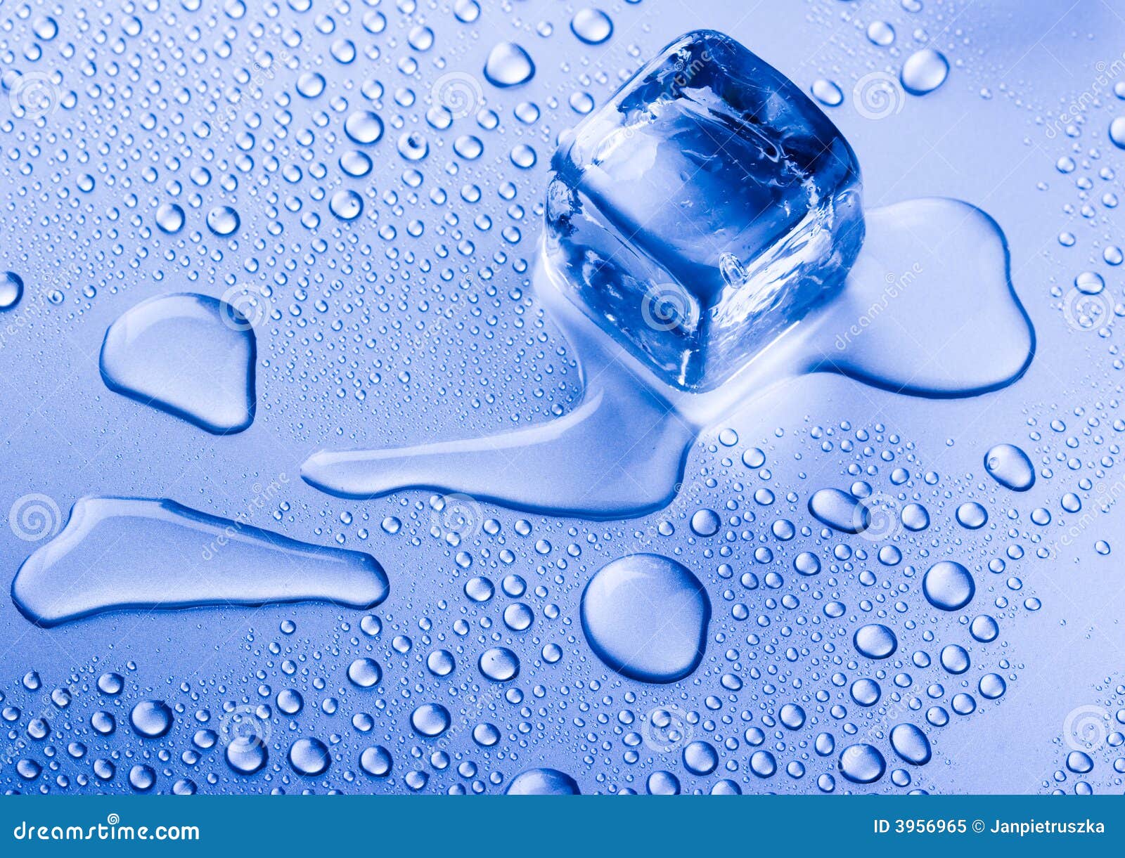 88,982 Ice Cubes Stock Photos - Free & Royalty-Free Stock Photos from  Dreamstime