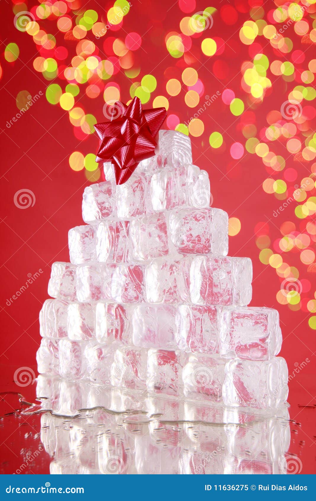 https://thumbs.dreamstime.com/z/ice-cube-christmas-tree-11636275.jpg