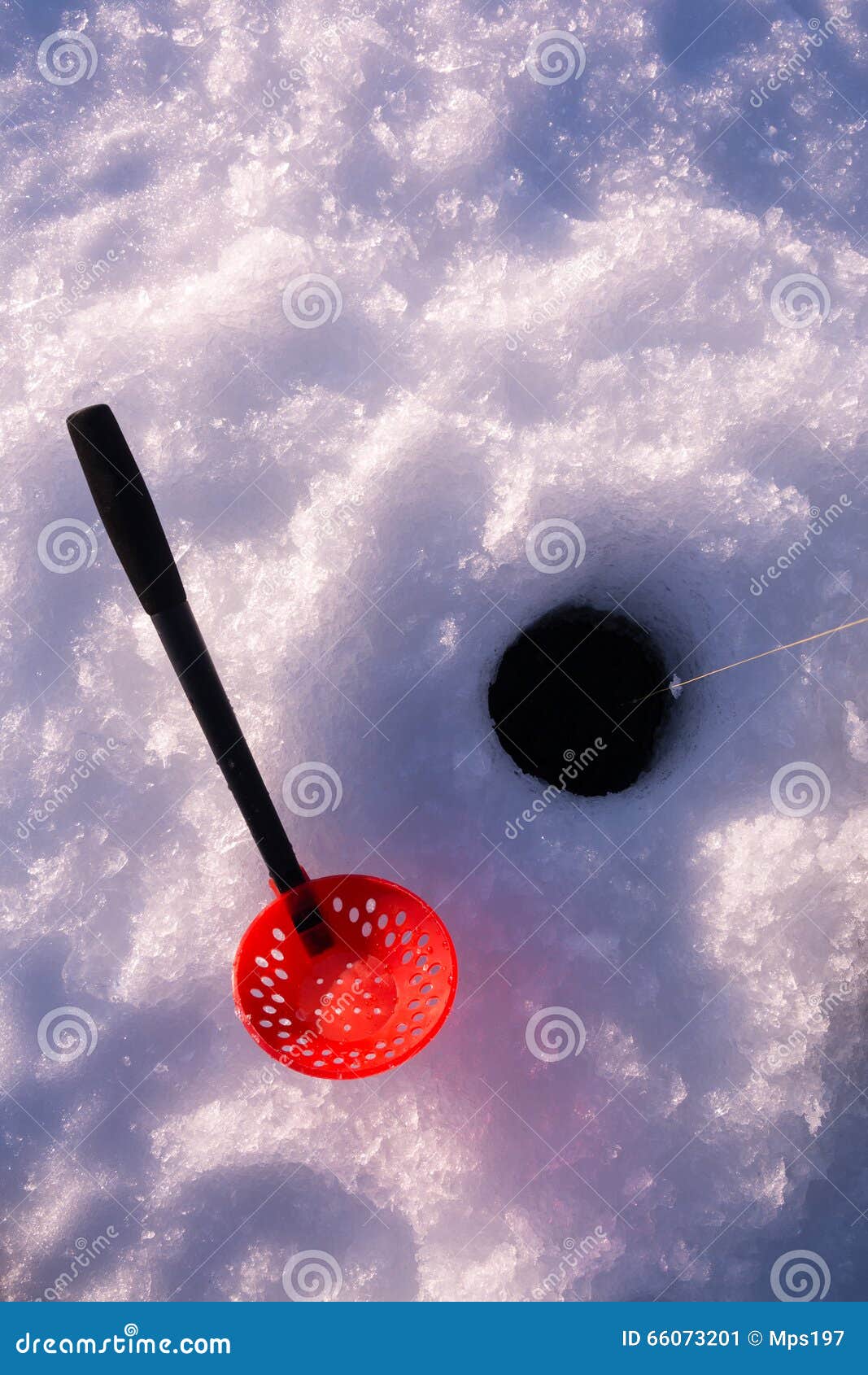 https://thumbs.dreamstime.com/z/ice-fishing-hole-scoop-removing-slush-line-plastic-ladle-66073201.jpg