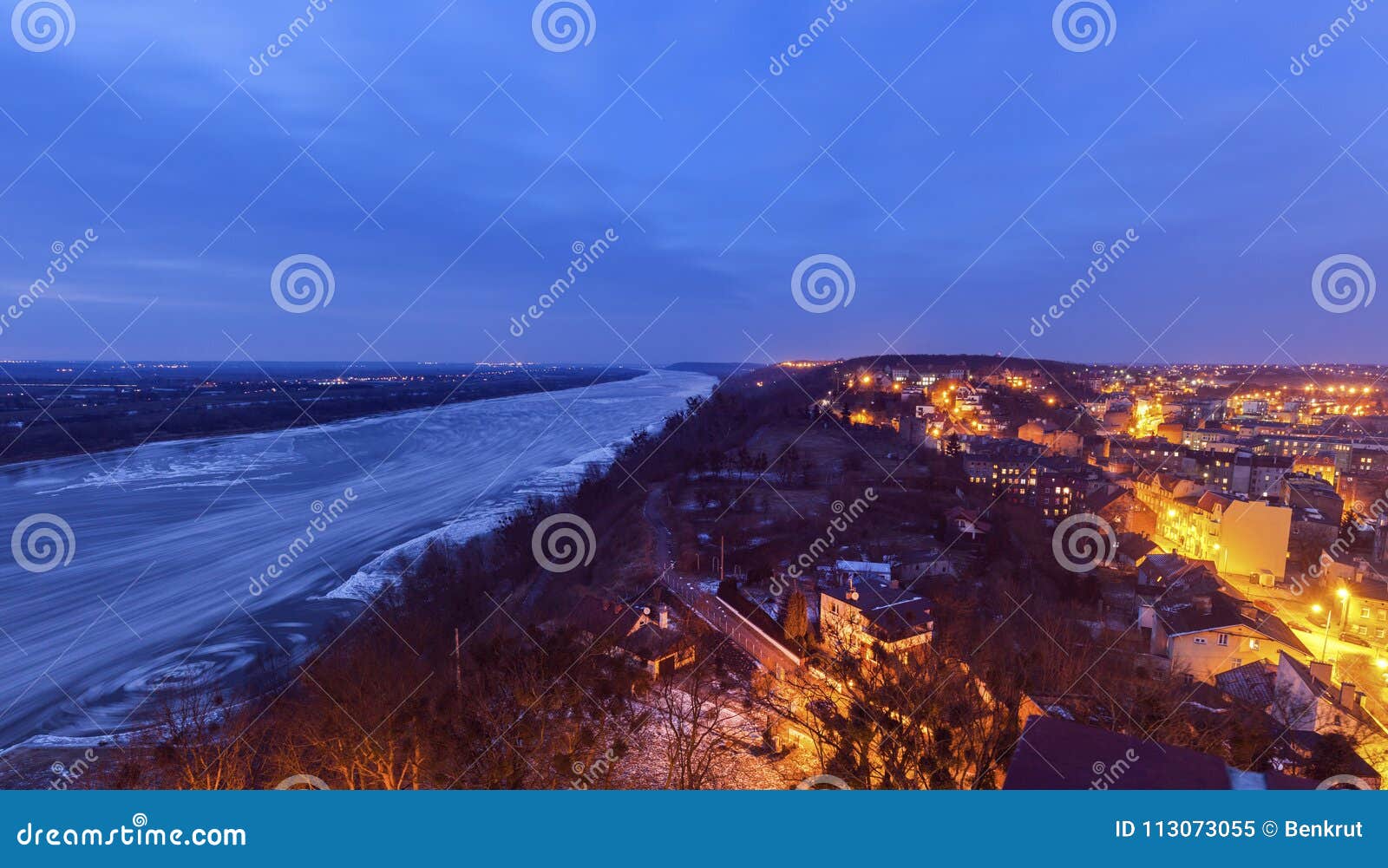 ice floating on vistula river in grudziadz