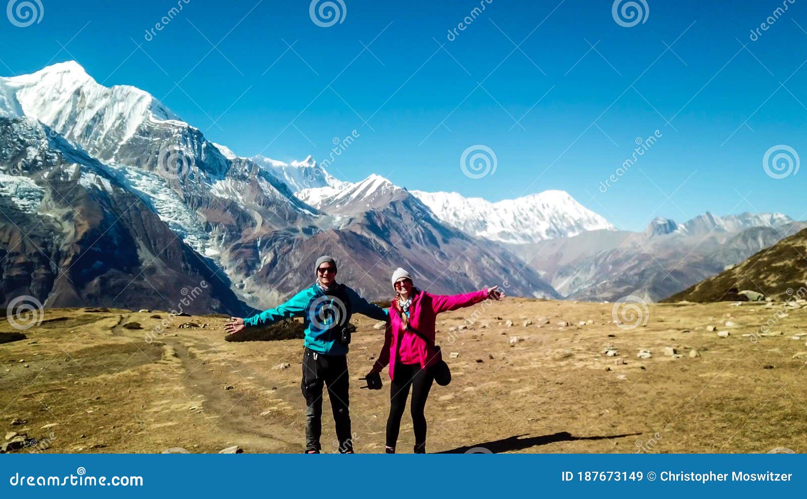 Ice Lake A Couple Posing With The View On Annapurna Chain Stock Image Image Of Discovery