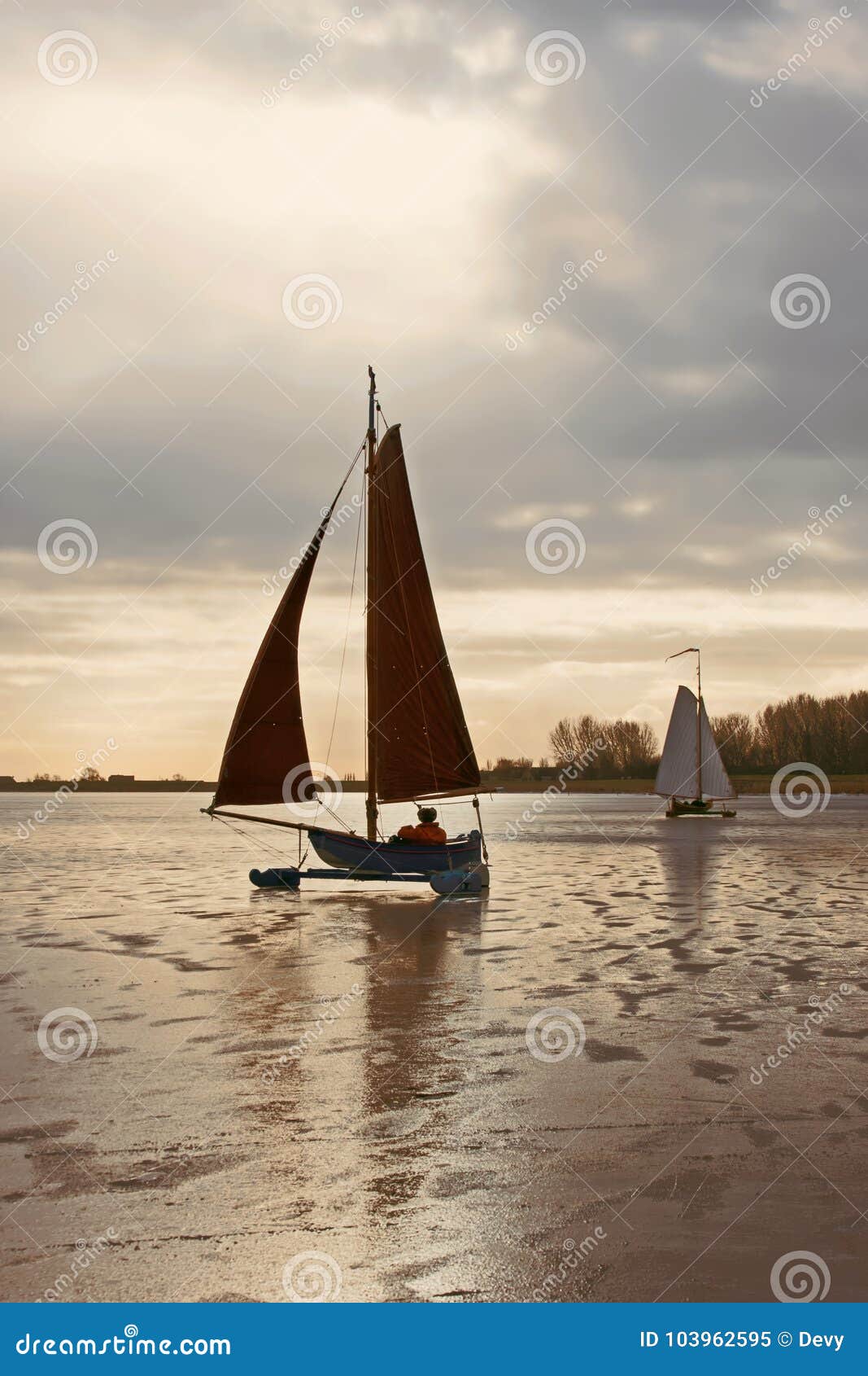 ice sailing on the gouwzee in the netherlands