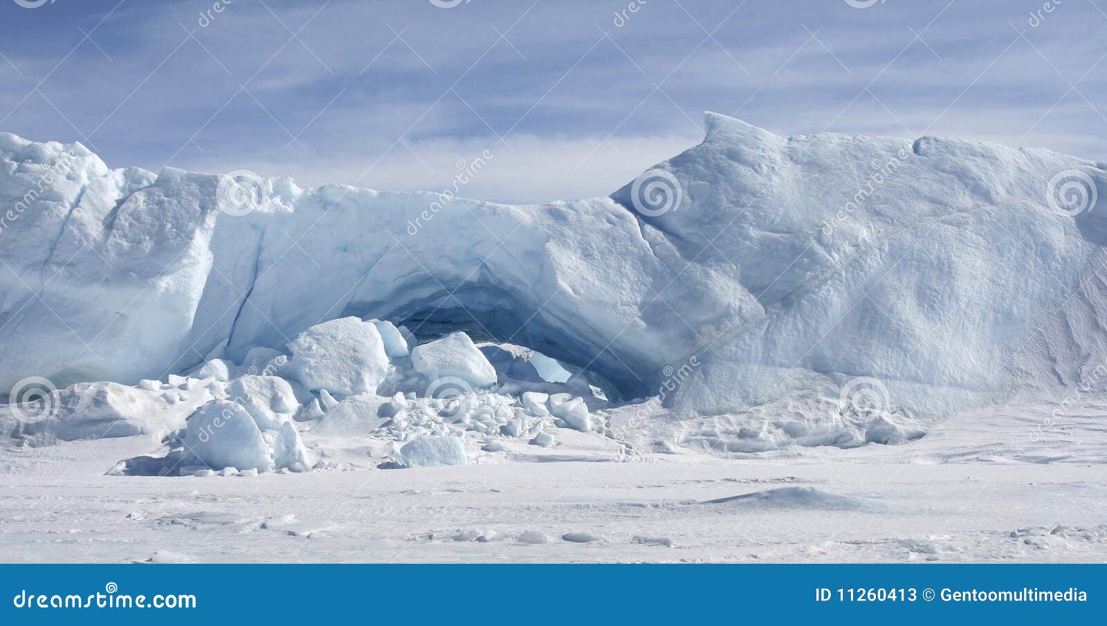 icebergs on antarctica