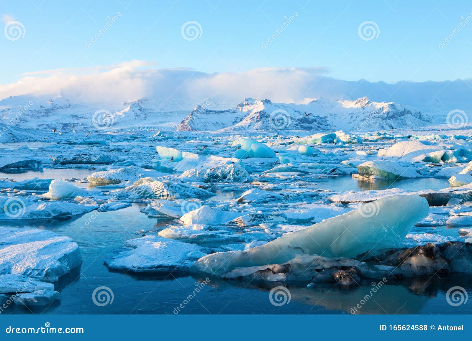 16,151 Iceland Background Glacier Stock Photos - Free & Royalty-Free Stock  Photos from Dreamstime