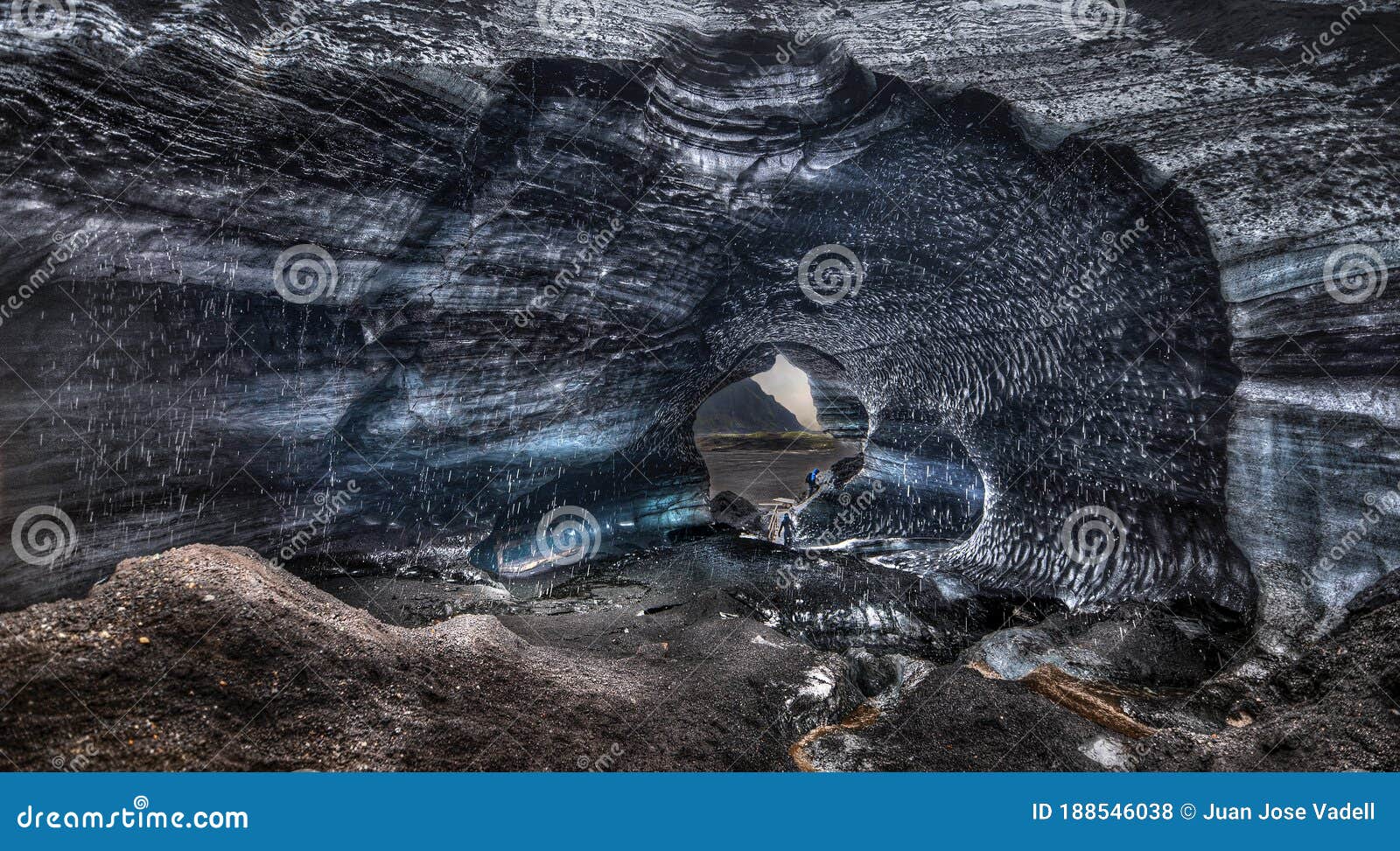 icelandic blue katla ice cave