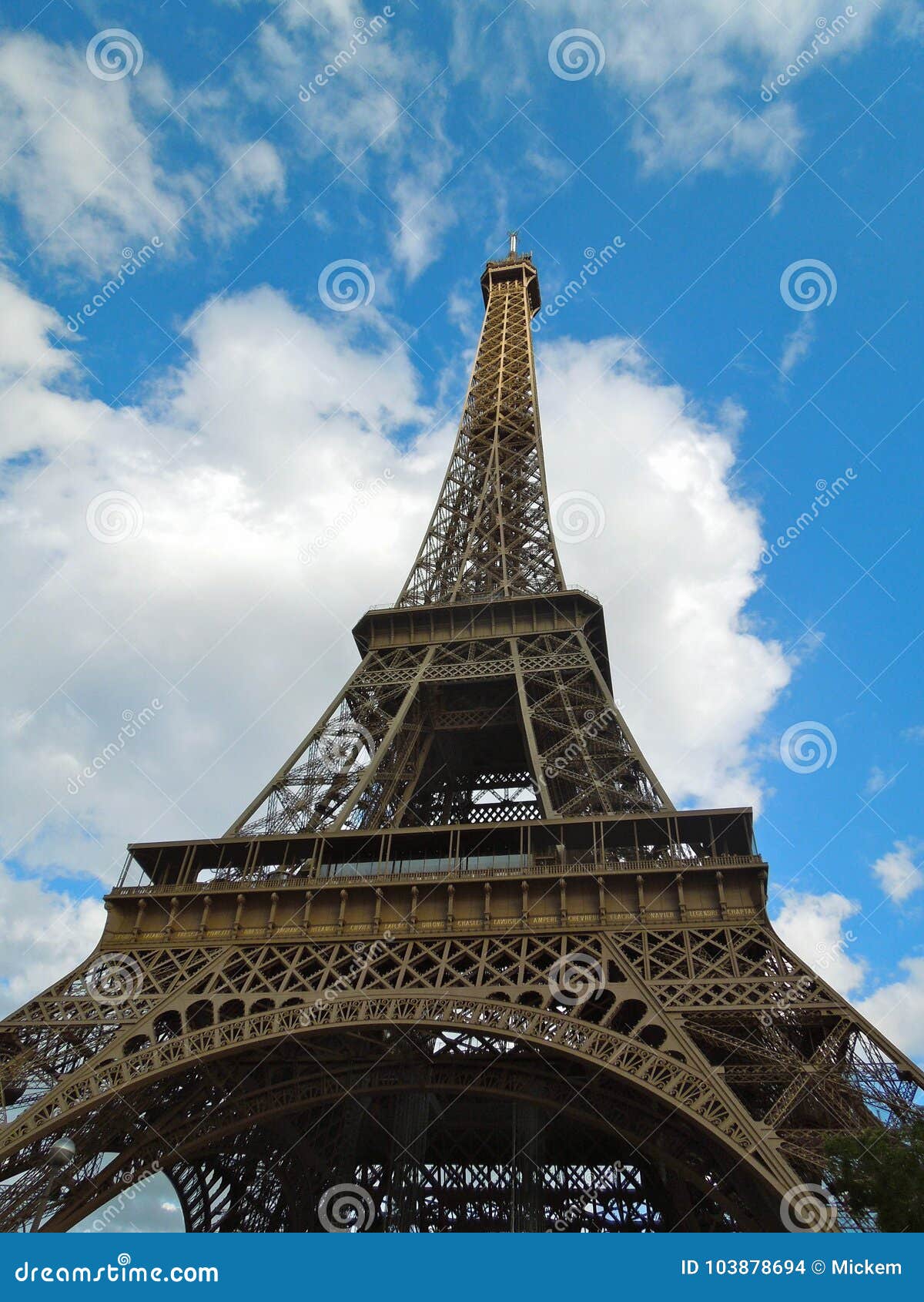 Featured image of post Torre Eiffel Foto Vertical : Baixe estas foto premium sobre torre eiffel, céu azul claro, vertical, e descubra mais de 6 milhão de fotos de arquivo profissionais no freepik.