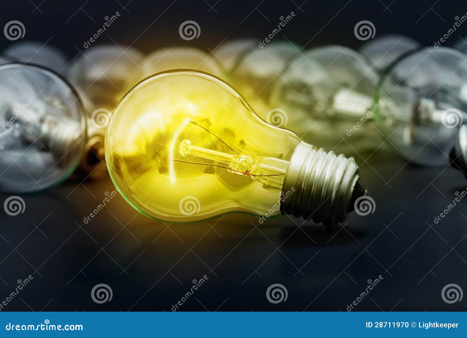 idea concept with incandescent light bulbs