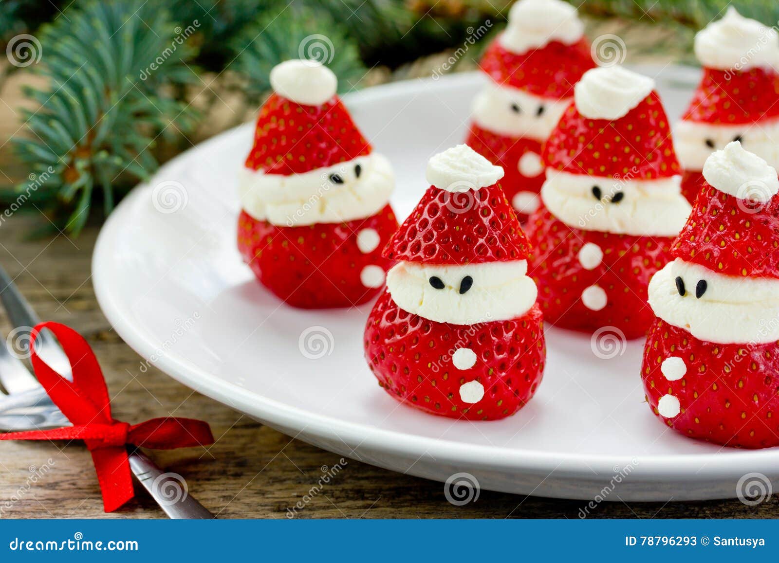 Idee Per Feste Di Natale.Idee Per I Bambini Ricetta Della Festa Di Natale Di Santa Della Fragola Immagine Stock Immagine Di Bambino Festive 78796293