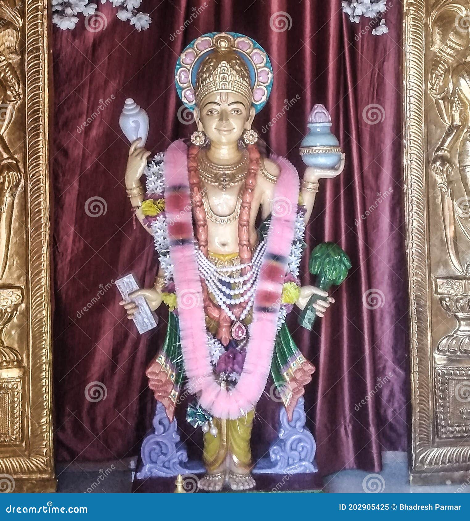 Idols of Hindu deities stock image. Image of statue 202905425