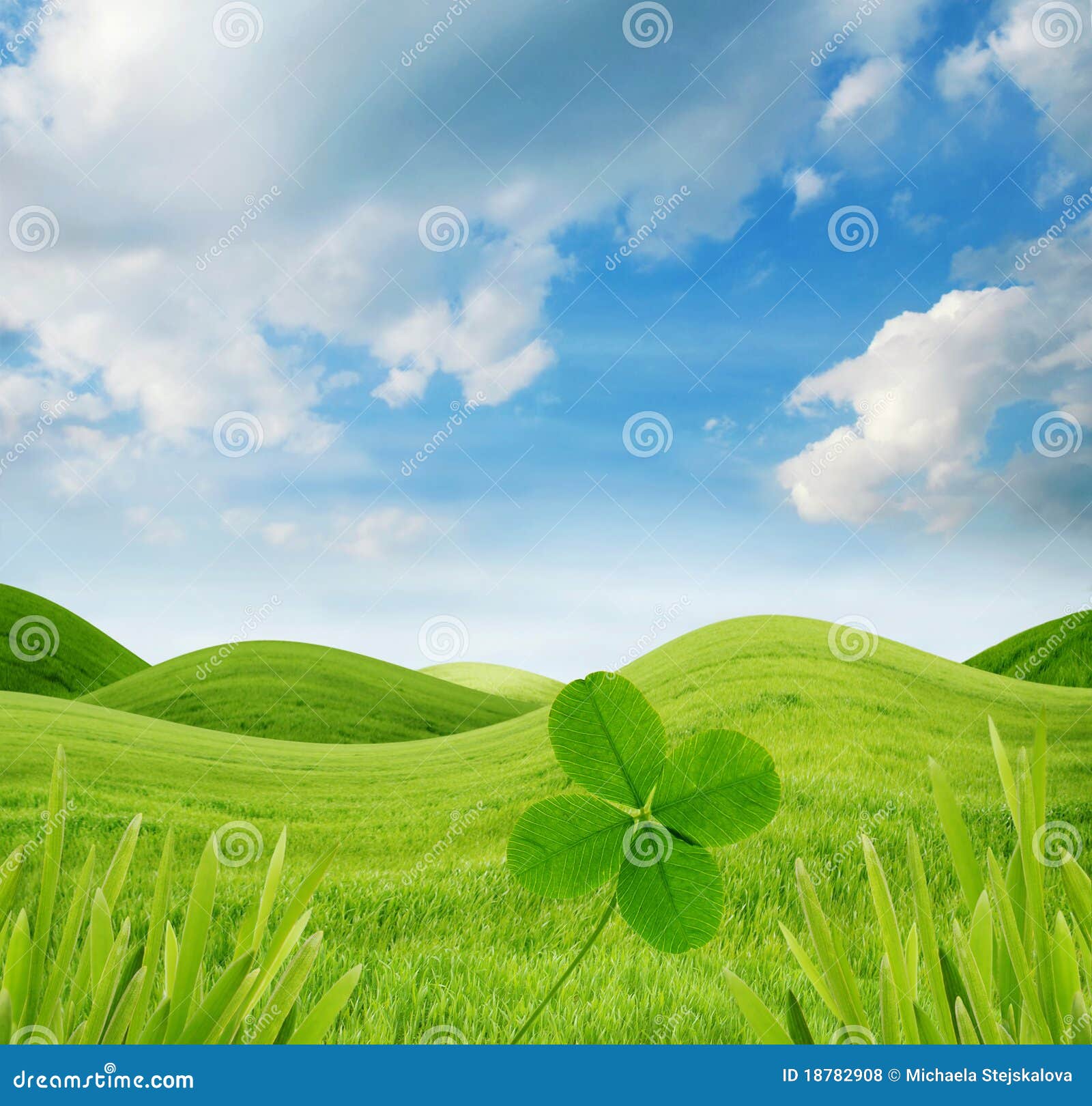 Grassy hillock hi-res stock photography and images - Alamy