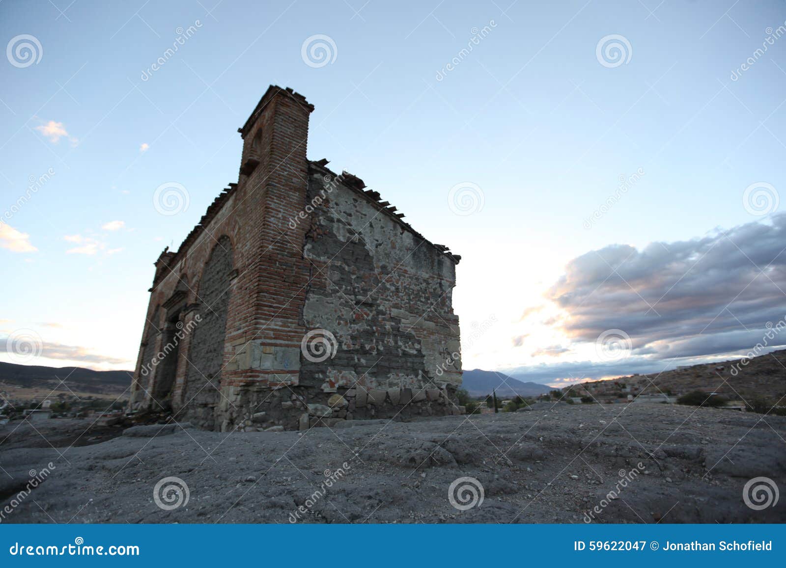 Iglesia Abandonada En Oaxaca Imagen de archivo - Imagen de iglesia, roca:  59622047