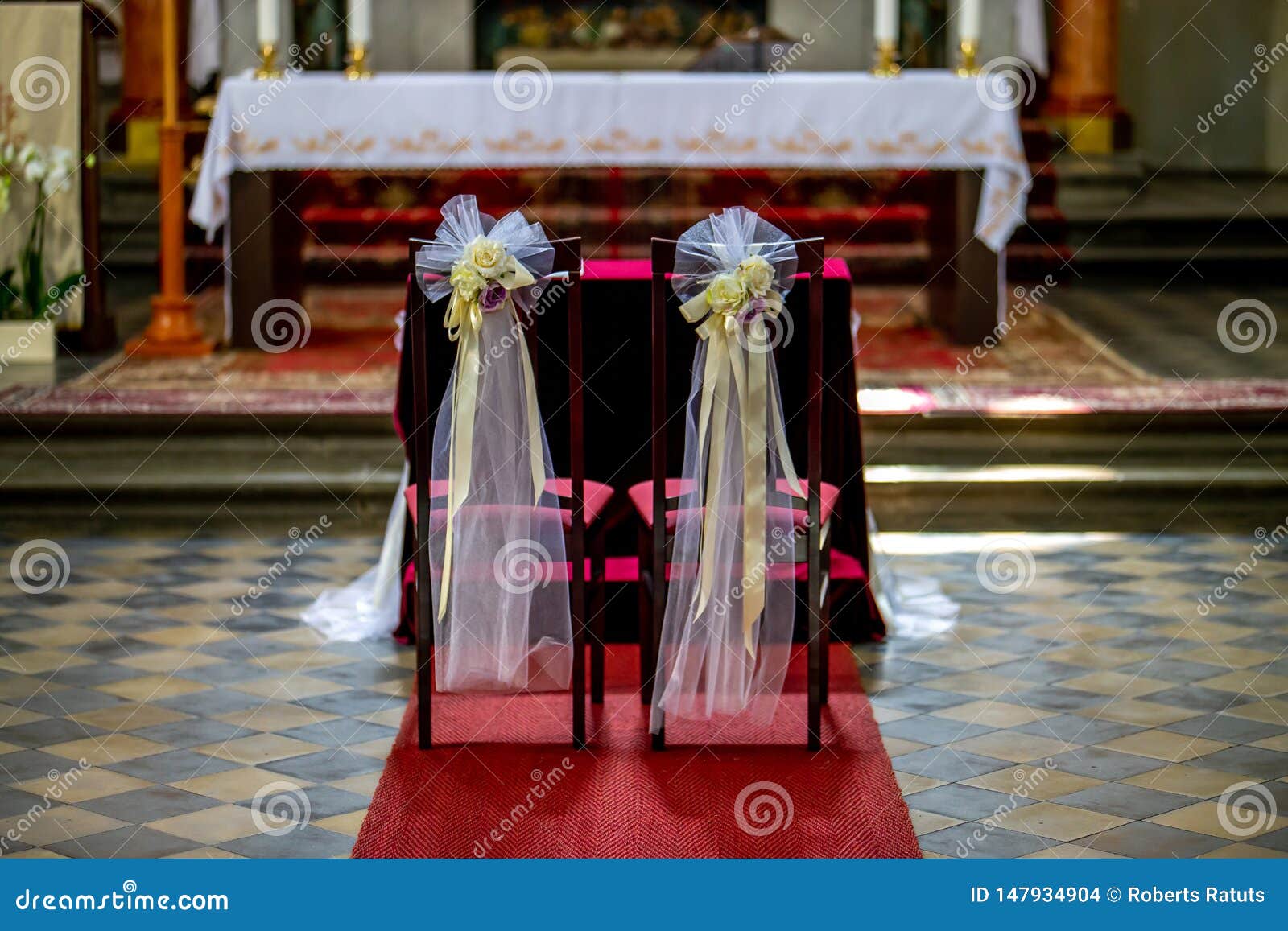 Iglesia Adornada Para La Ceremonia De Boda Foto de archivo - Imagen de belleza, celebre: 147934904 Iglesia Adornada Para La Ceremonia De Boda Foto de archivo - Imagen de belleza, celebre: 147934904