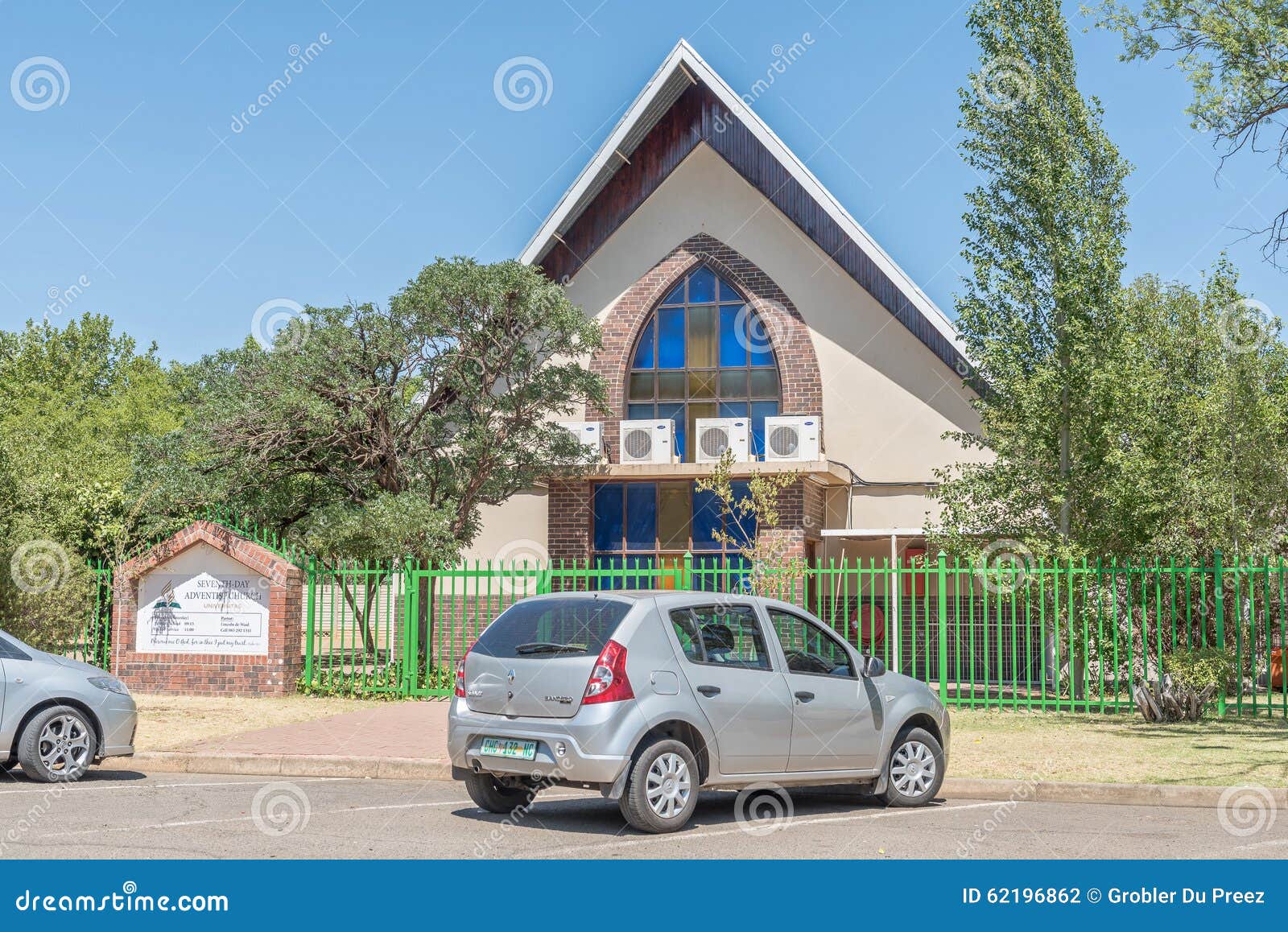 Iglesia Adventista Del Séptimo Día En Universitas En Bloemfontein Fotografía editorial - Imagen de escena, sunlight: 62196862 Iglesia Adventista Del Séptimo Día En Universitas En Bloemfontein Fotografía editorial - Imagen de escena, sunlight: 62196862