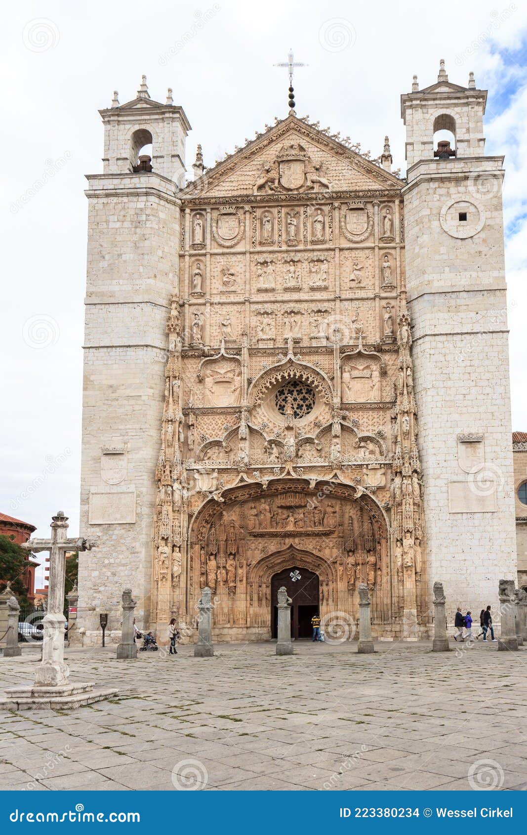 Iglesia De San Pablo Facade in Valladolid, Spain Editorial Stock Image - Image of entrance, city: 223380234 Iglesia De San Pablo Facade in Valladolid, Spain Editorial Stock Image - Image of entrance, city: 223380234
