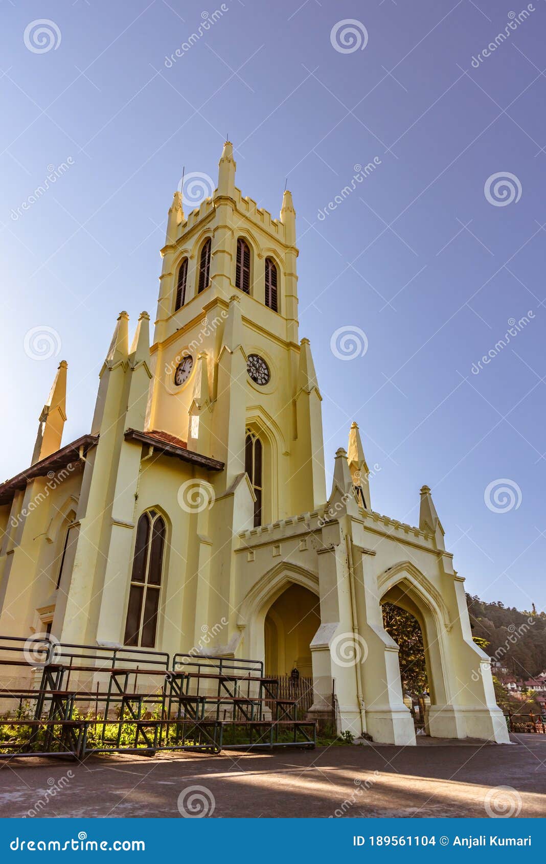 Iglesia Cristiana En El Camino De Cresta Shimla Foto de archivo - Imagen de  historia, reina: 189561104
