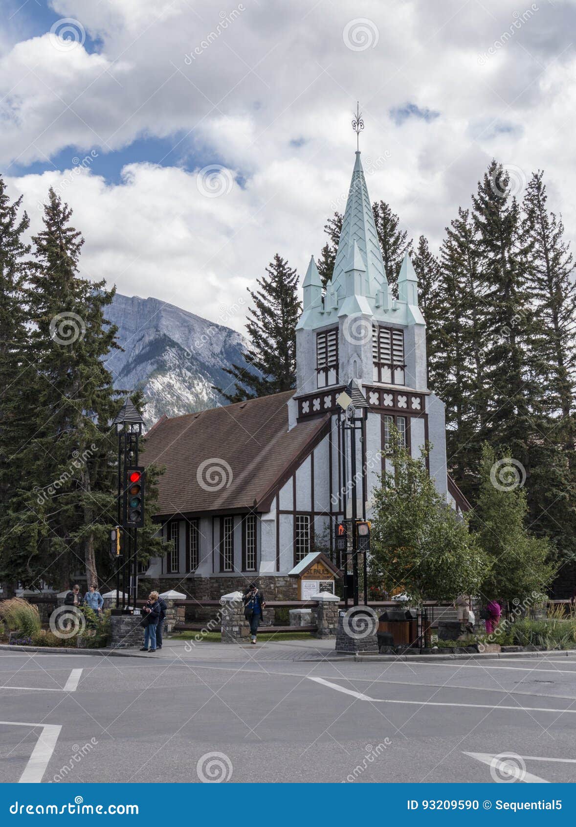 Iglesia de Banff imagen editorial. Imagen de comestible - 93209590