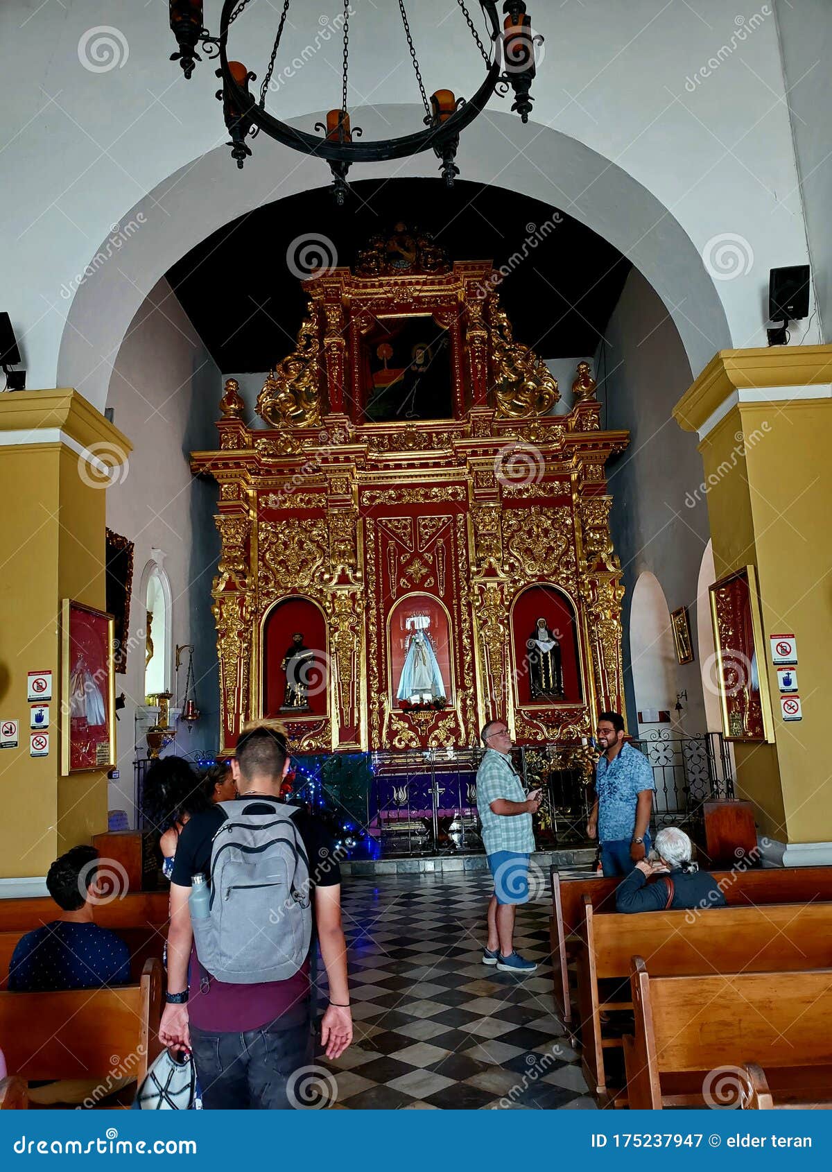 Iglesia De Cartagena Colombia Ubicada En Una Montaña Llamada La Popa  Fotografía editorial - Imagen de iglesia, situado: 175237947