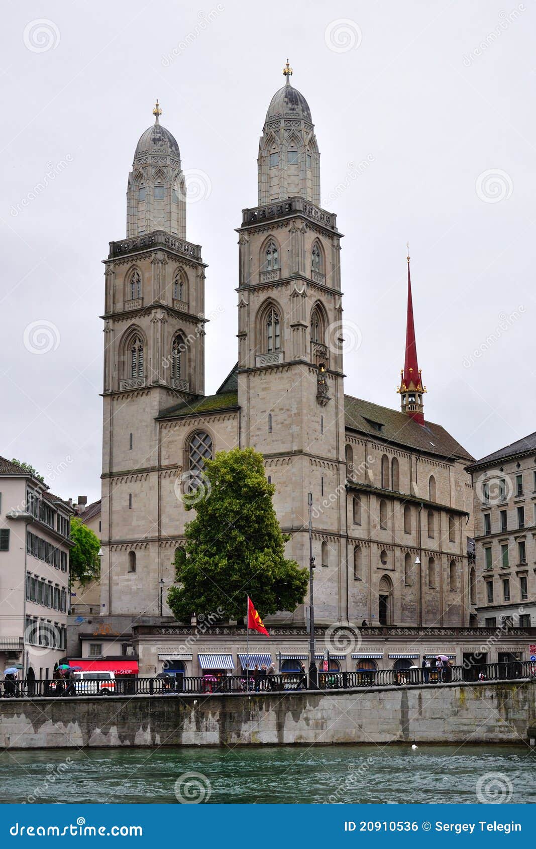 Iglesia De Grossmunster De Zurich, Suiza Foto de archivo - Imagen de  antigüedad, urbano: 20910536