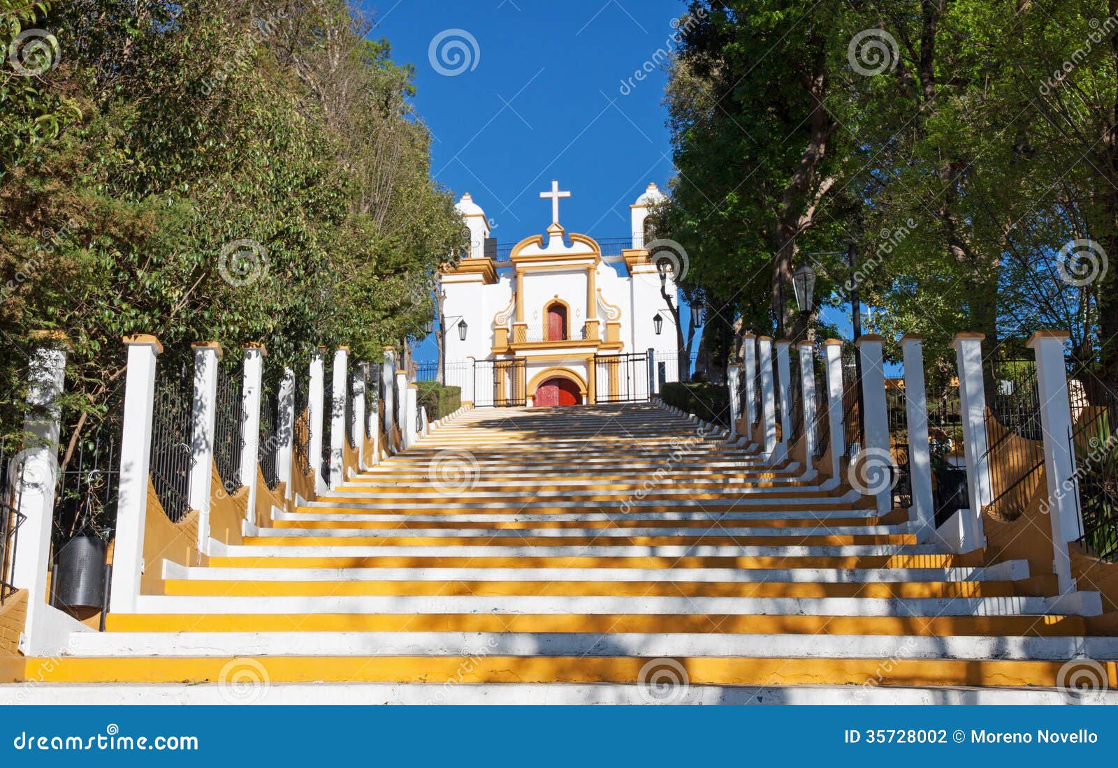 Iglesia De Guadalupe, San Cristobal De Las Casas, México Foto de archivo - Imagen de templo, blanco: 35728002 Iglesia De Guadalupe, San Cristobal De Las Casas, México Foto de archivo - Imagen de templo, blanco: 35728002