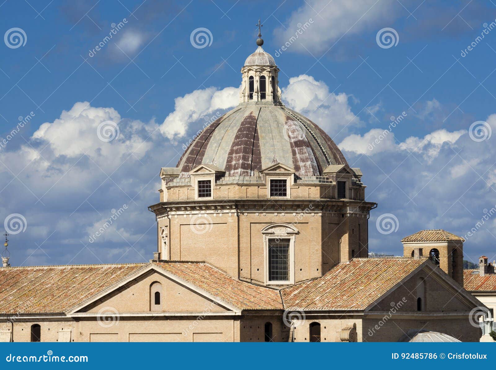 Iglesia De La Cúpula De Gesu Con El Cielo Hermoso Foto de archivo - Imagen de pared, manierismo: 92485786 Iglesia De La Cúpula De Gesu Con El Cielo Hermoso Foto de archivo - Imagen de pared, manierismo: 92485786