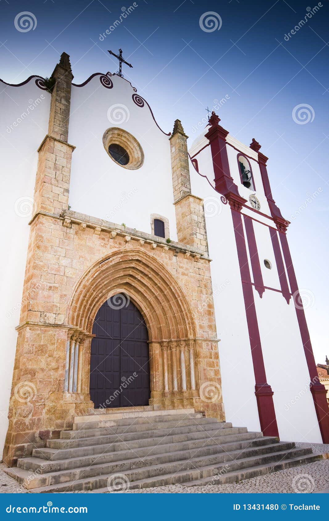 1,426 Iglesia De La Edad Media Fotos de stock - Fotos libres de regalías de Dreamstime 1,426 Iglesia De La Edad Media Fotos de stock - Fotos libres de regalías de Dreamstime